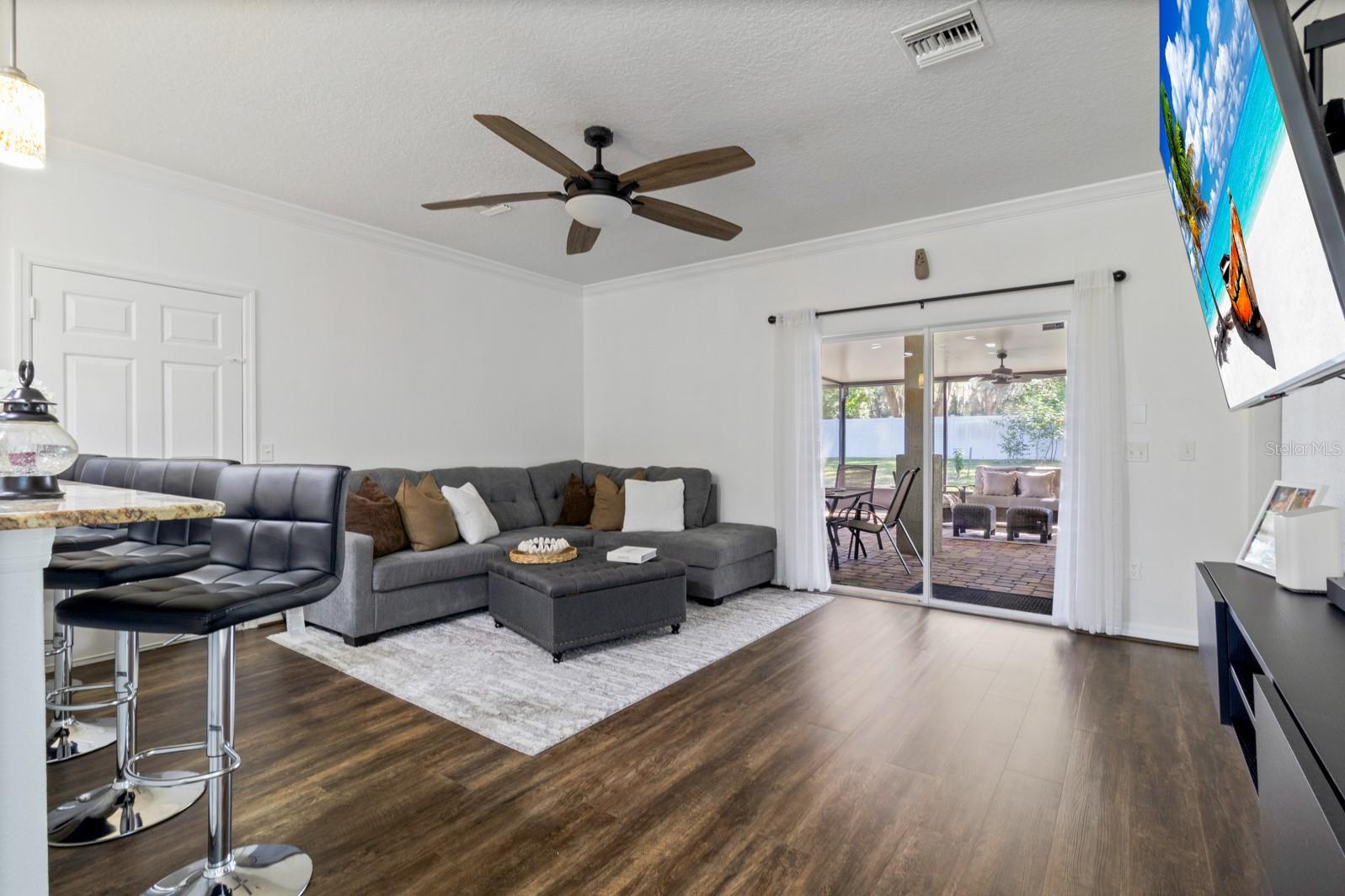 CRYSTAL LAKE HEIGHTS - Residential