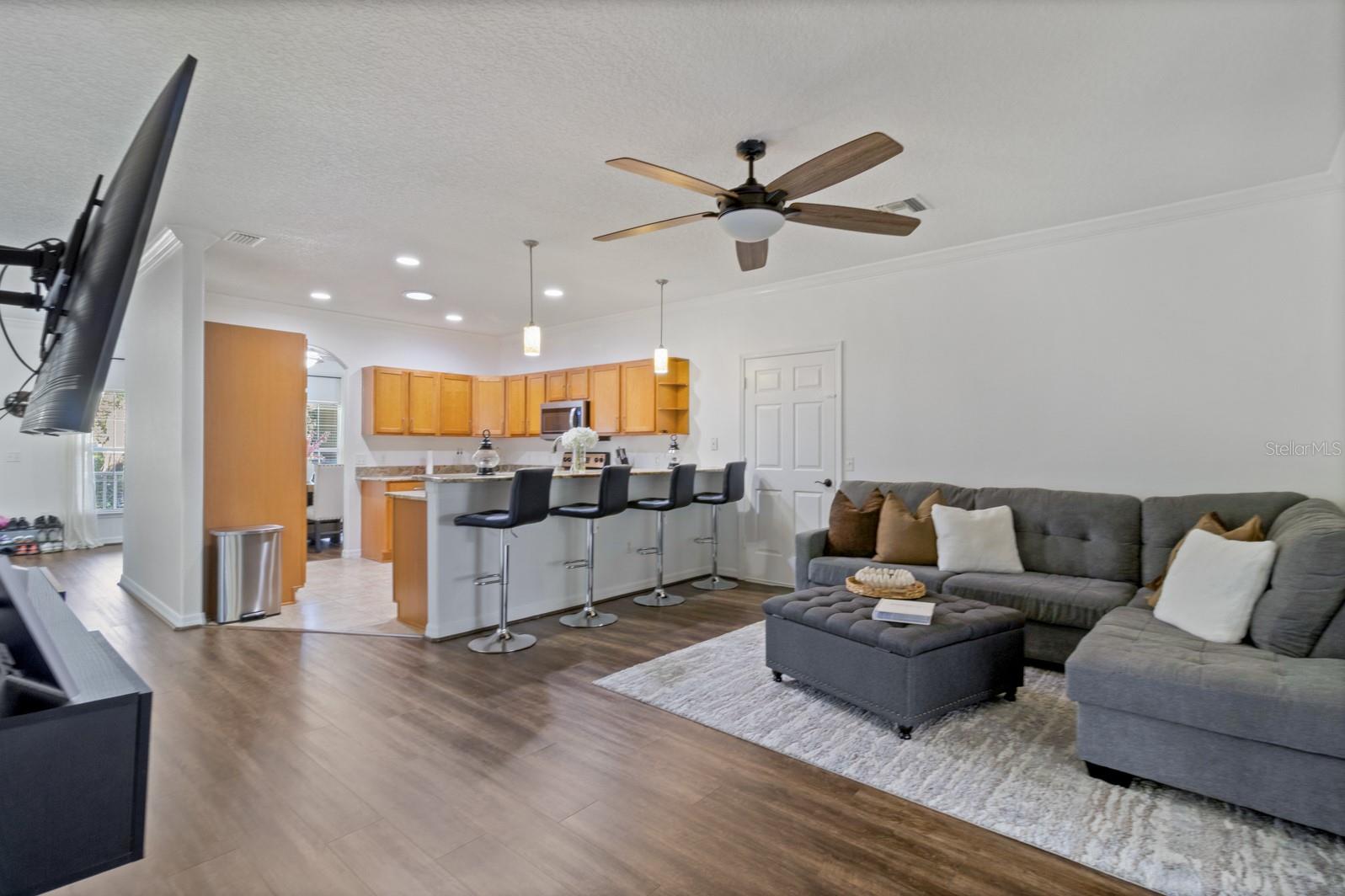 CRYSTAL LAKE HEIGHTS - Residential