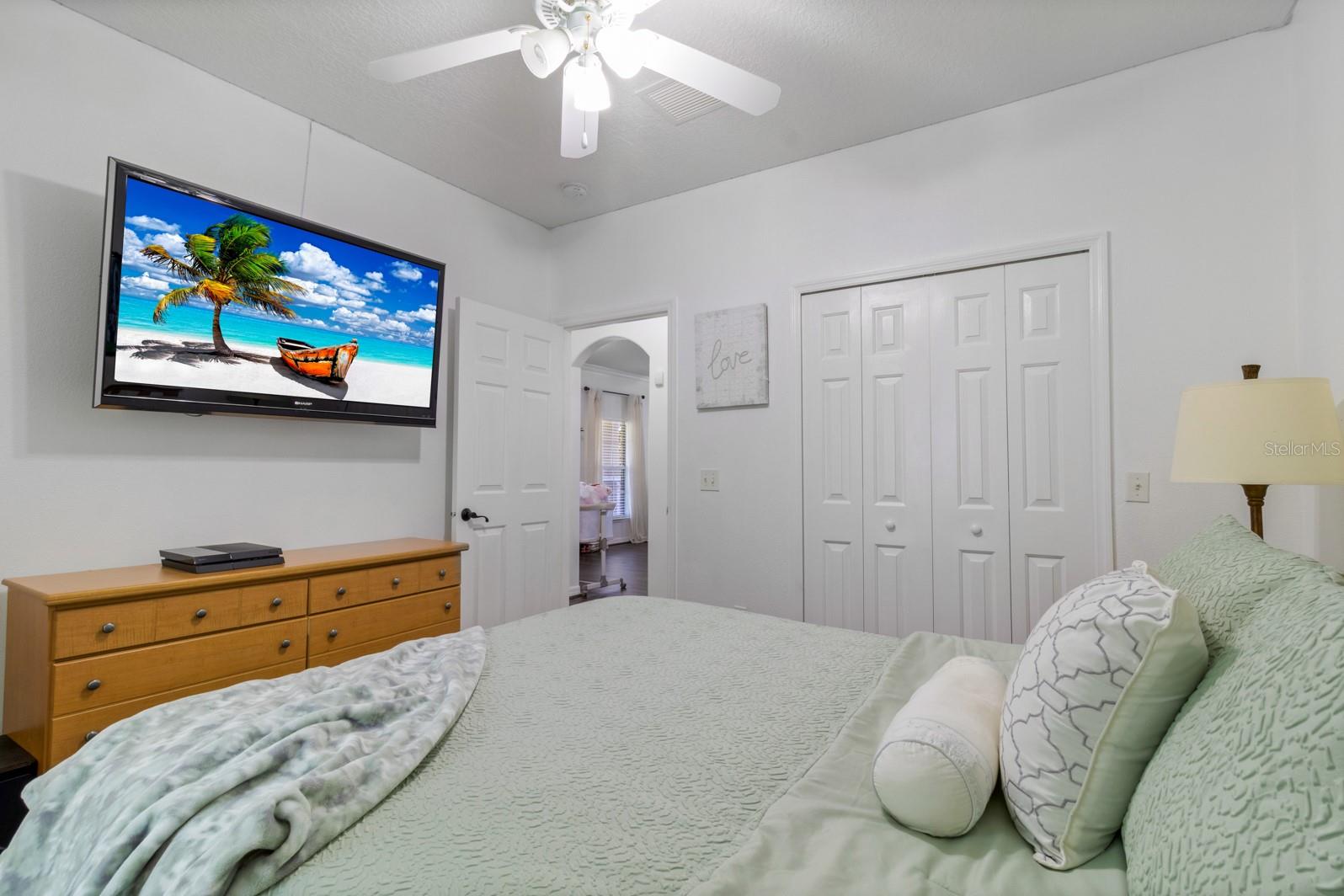 CRYSTAL LAKE HEIGHTS - Residential