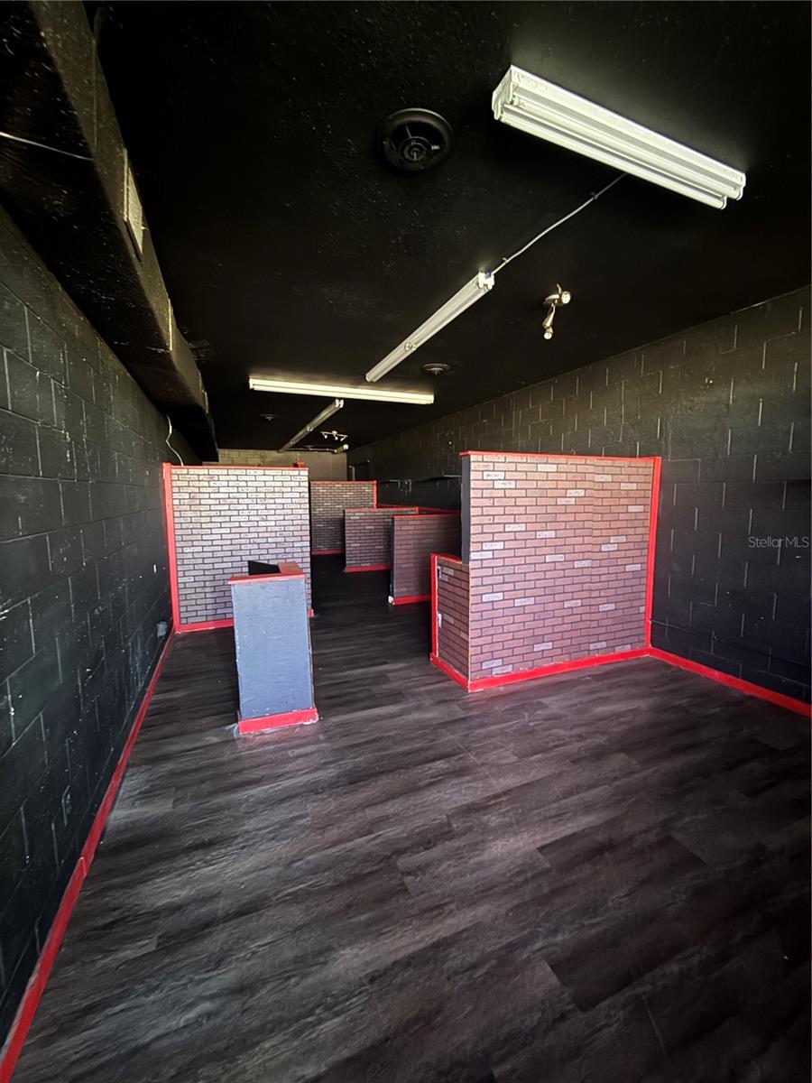 PINE HILLS MANOR - Commercial Lease