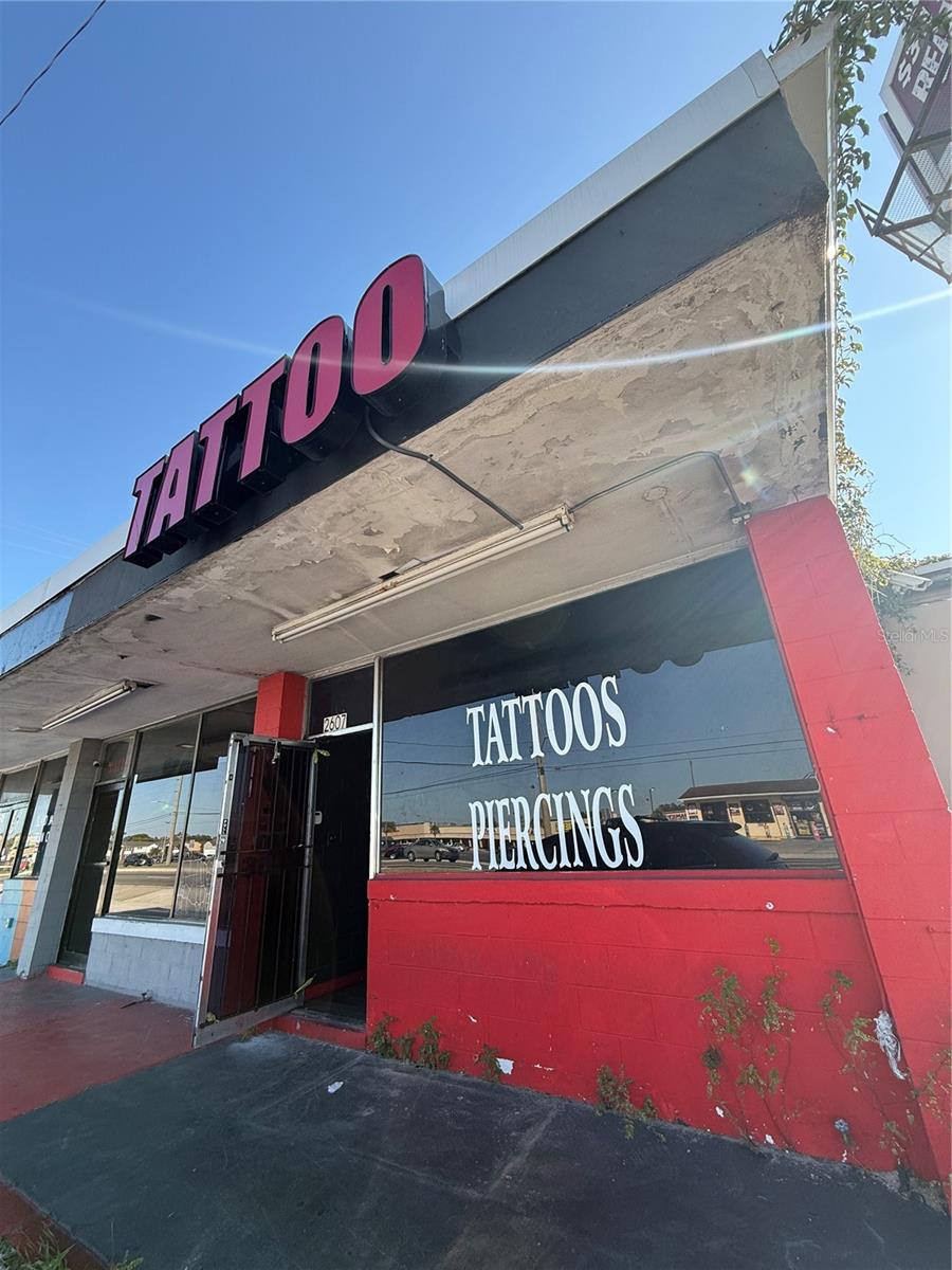 PINE HILLS MANOR - Commercial Lease