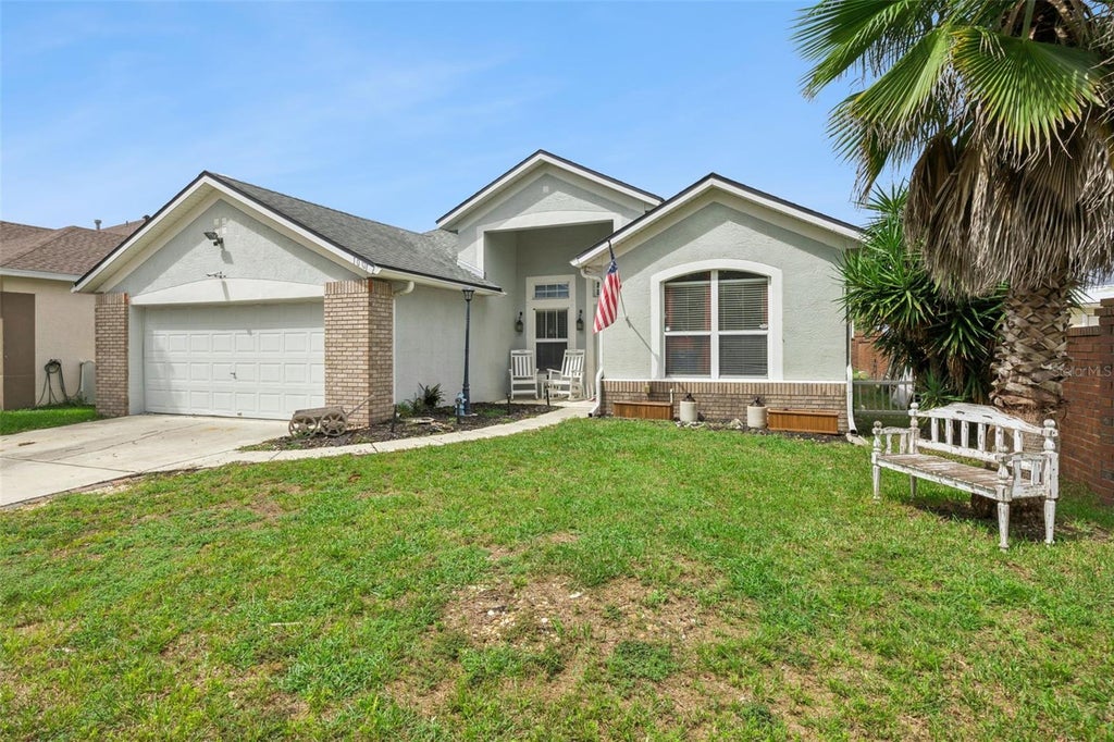 Photo of 1001 Jaybee Avenue, Davenport, FL 33897 (MLS # V4951457)