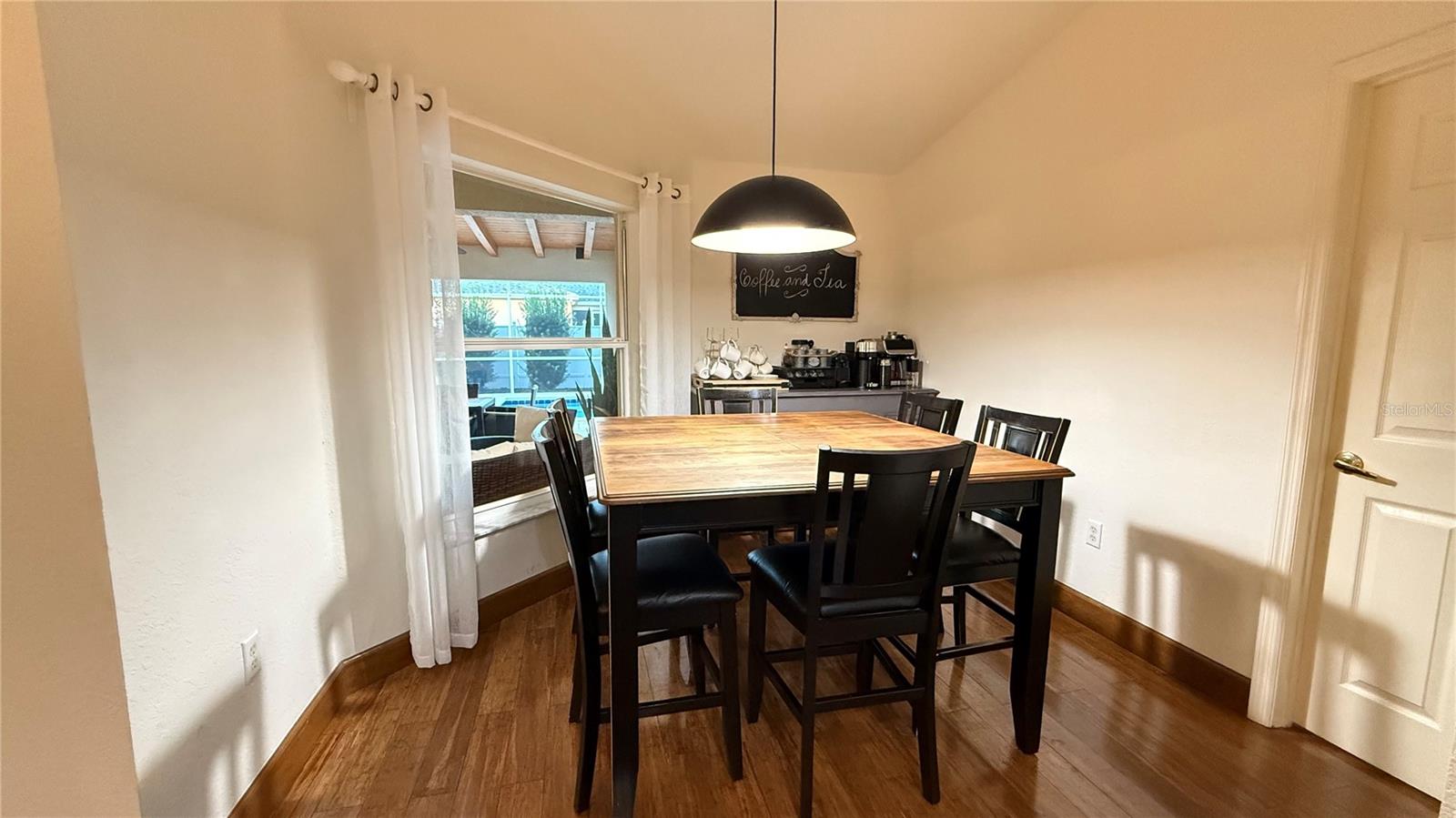 SAVANNA POINTE - Residential