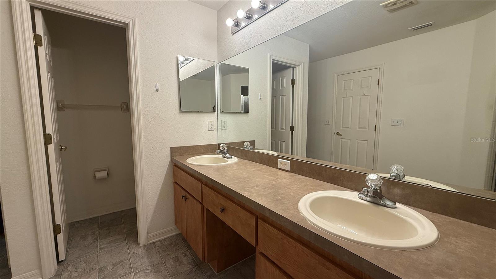 SAVANNA POINTE - Residential