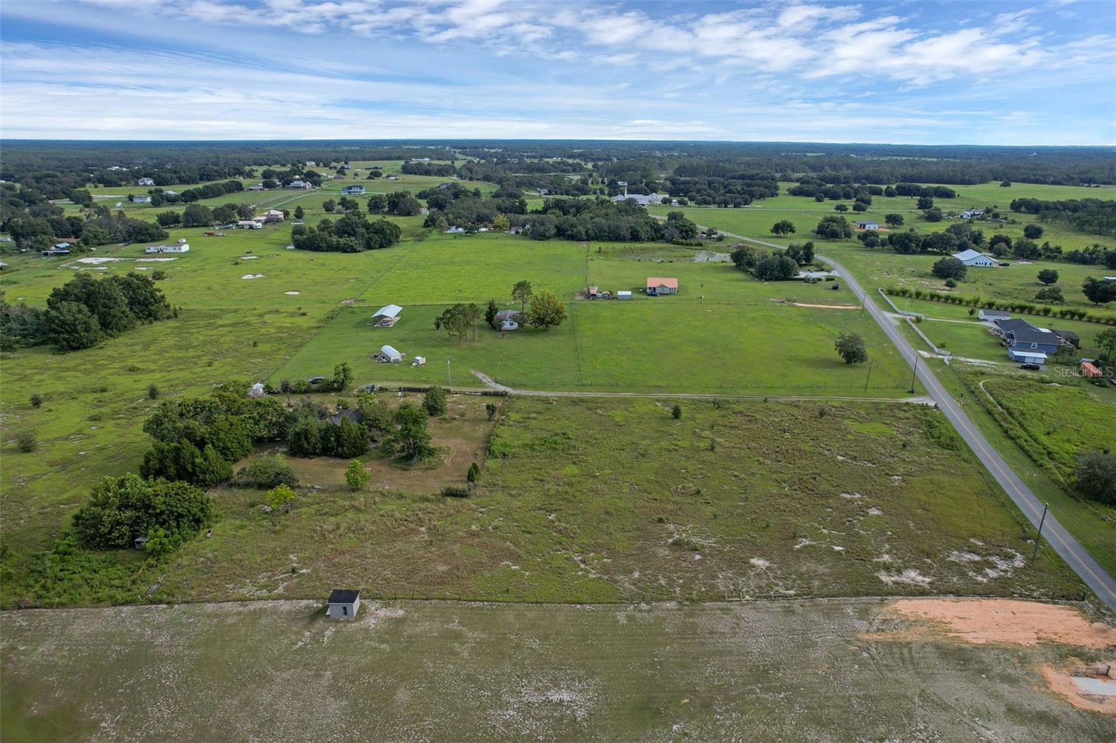 GROVELAND FARMS 21-23-24 - Residential