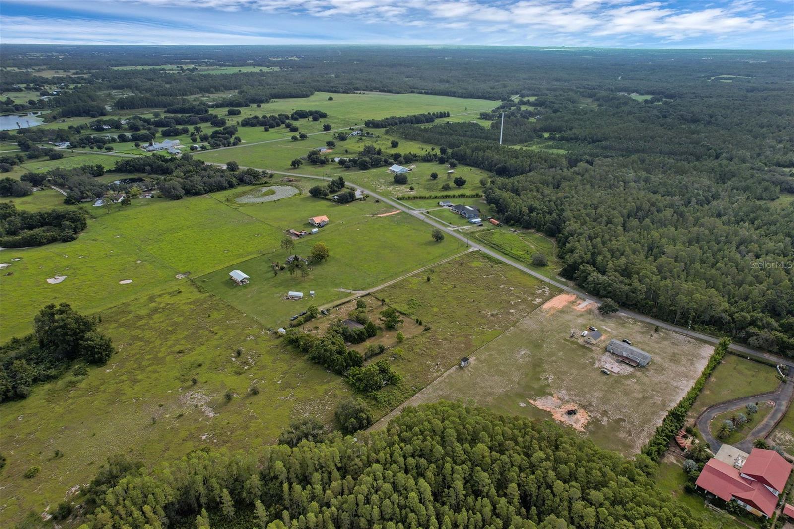 GROVELAND FARMS 21-23-24 - Residential