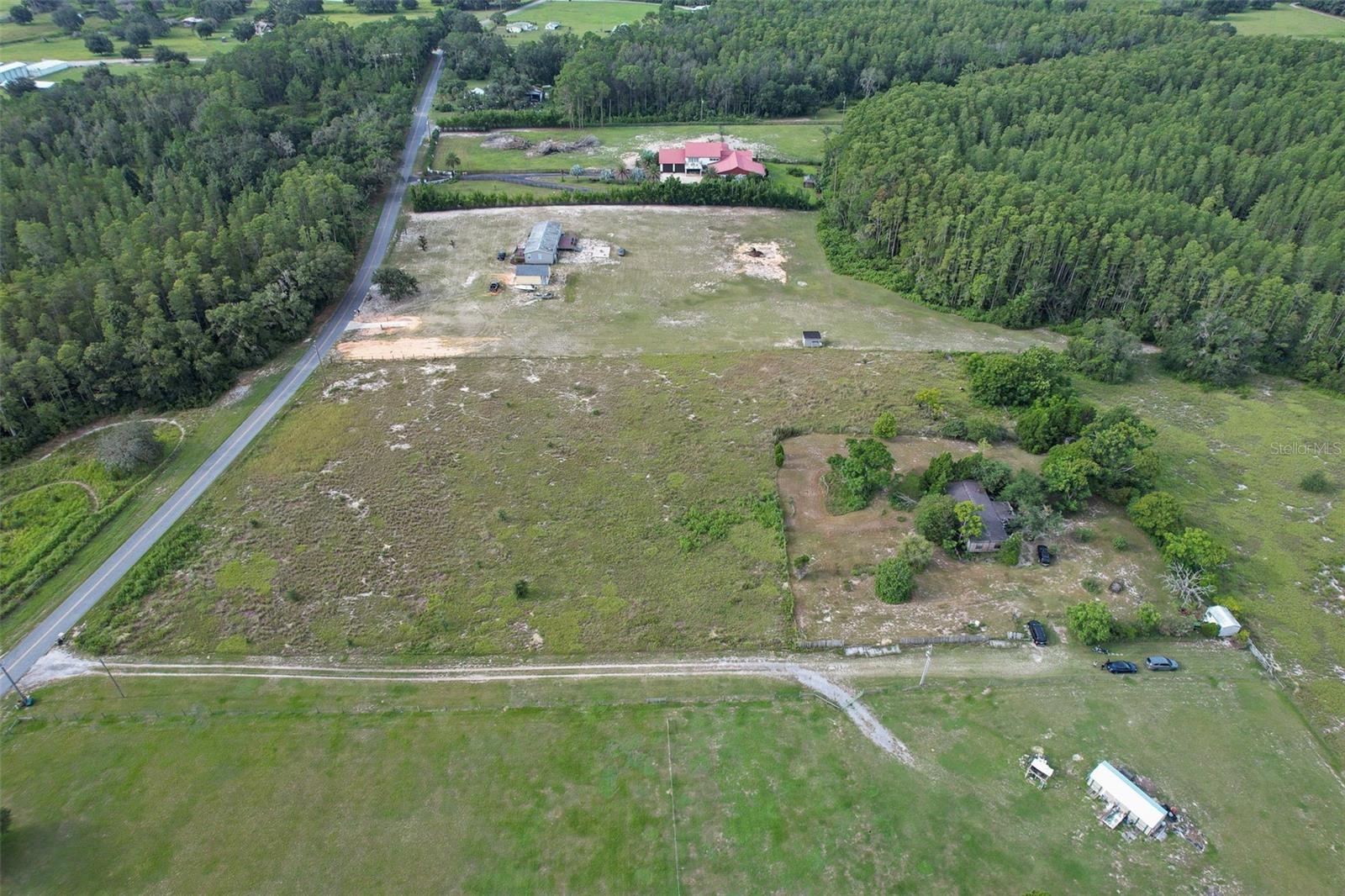 GROVELAND FARMS 21-23-24 - Residential