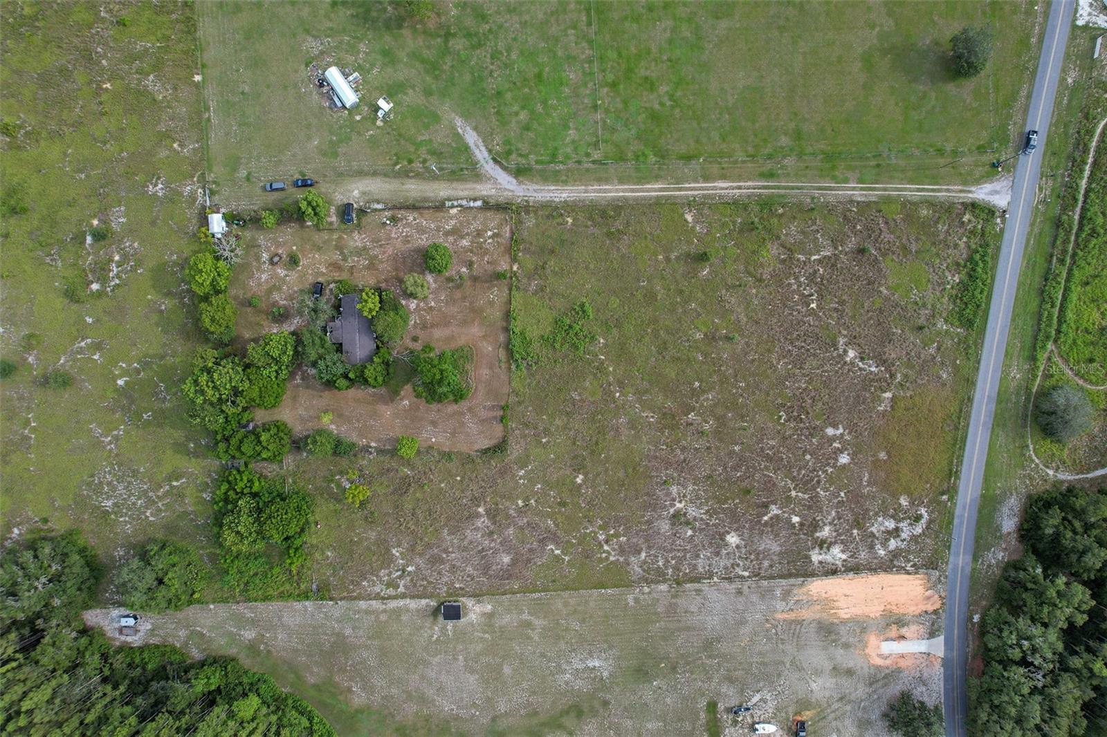 GROVELAND FARMS 21-23-24 - Residential