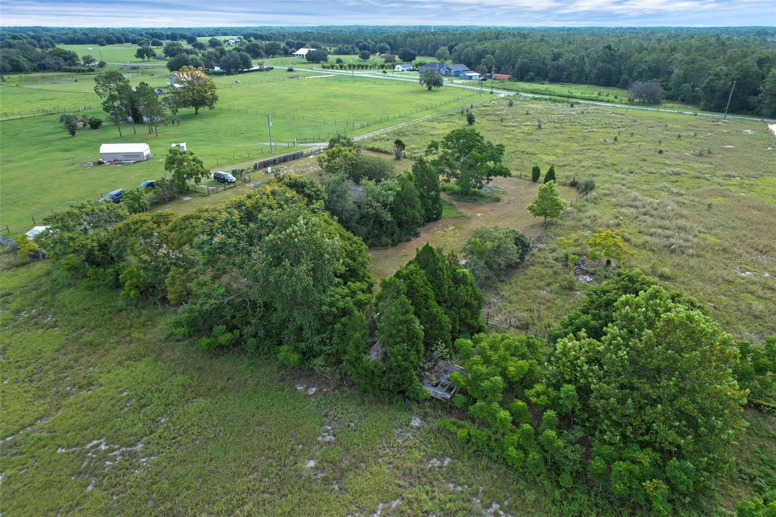 GROVELAND FARMS 21-23-24 - Residential