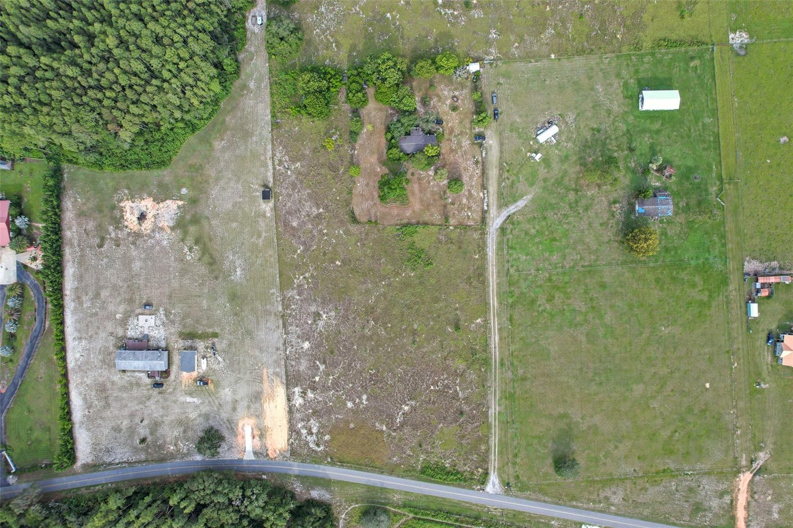 GROVELAND FARMS 21-23-24 - Residential