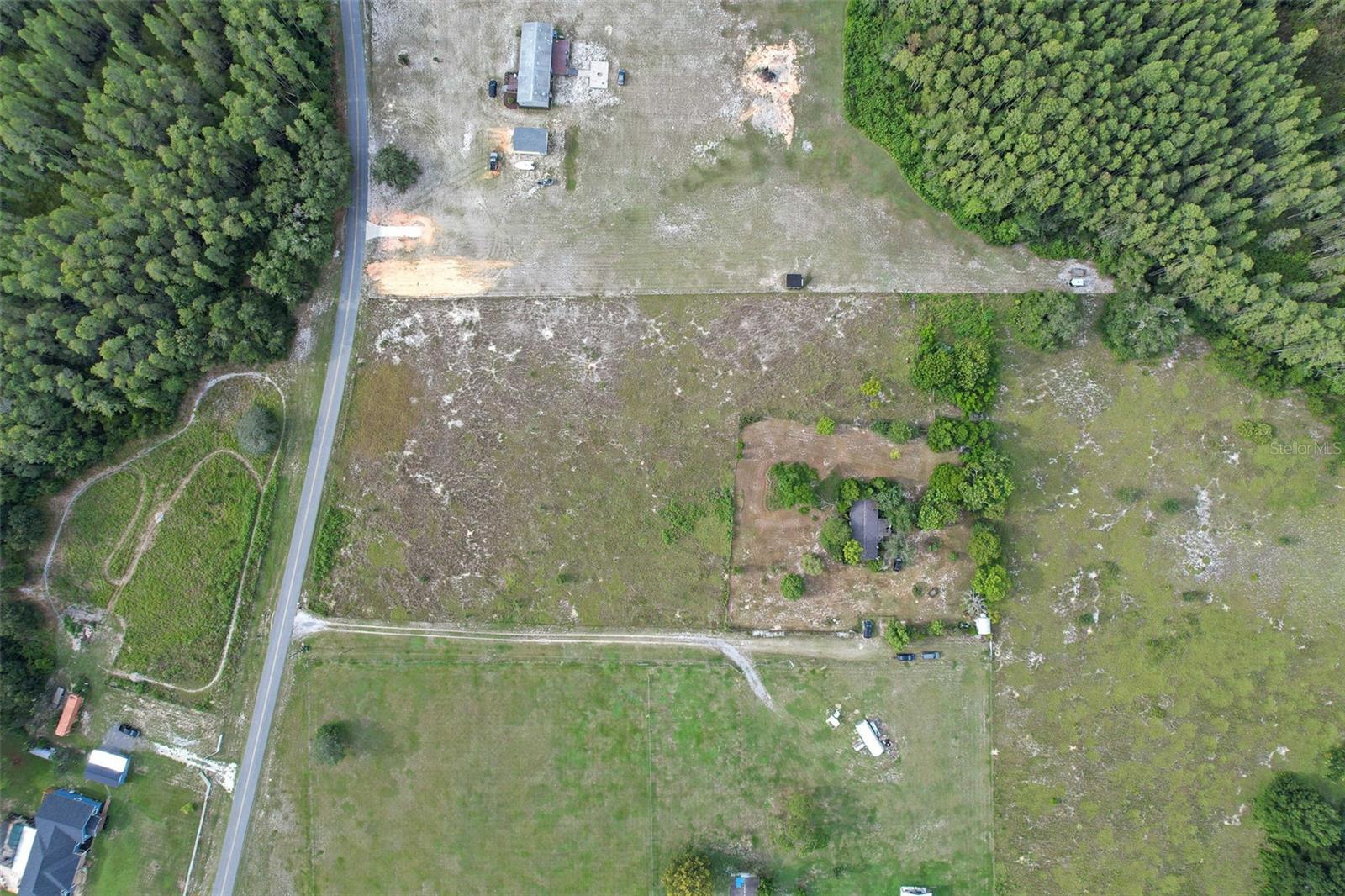 GROVELAND FARMS 21-23-24 - Residential