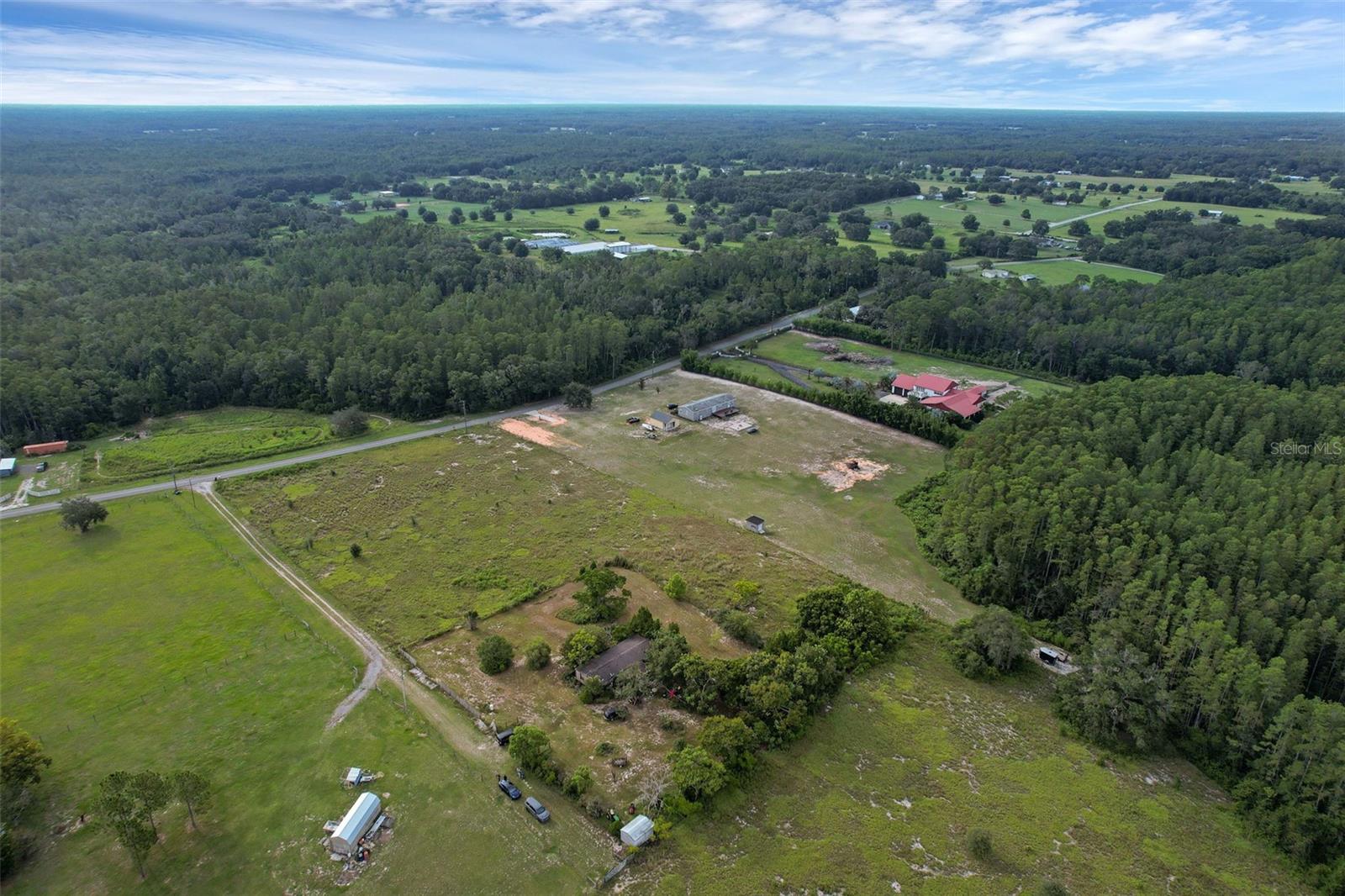 GROVELAND FARMS 21-23-24 - Residential