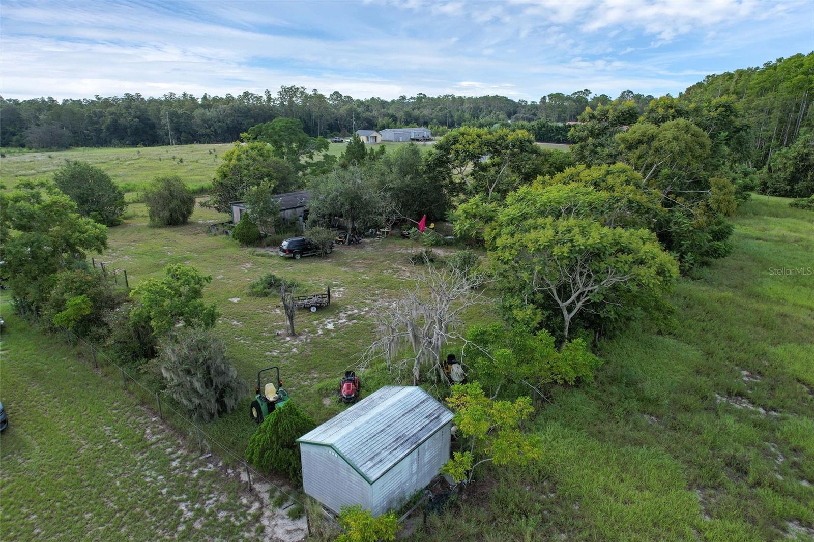 GROVELAND FARMS 21-23-24 - Residential