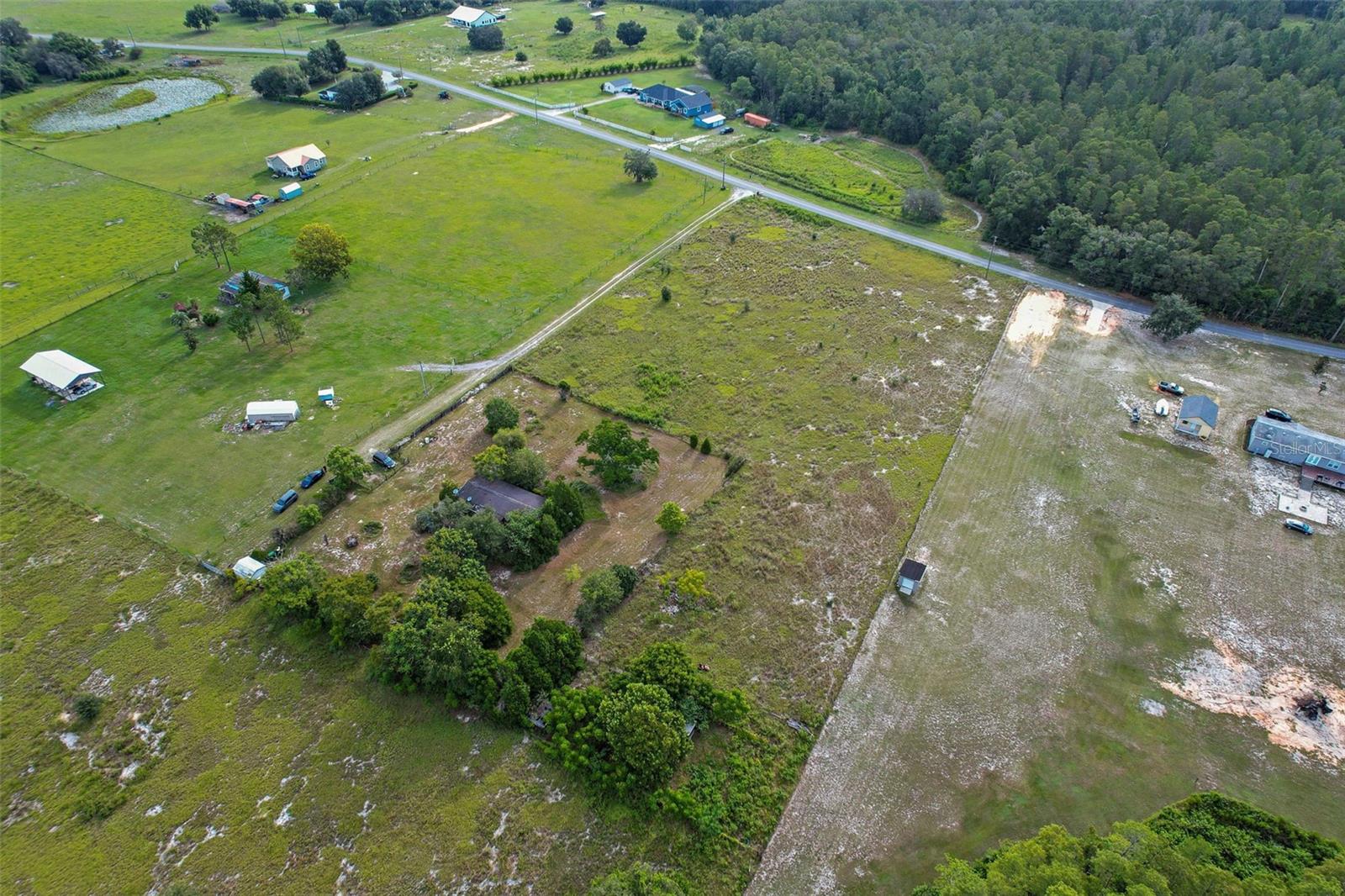 GROVELAND FARMS 21-23-24 - Residential