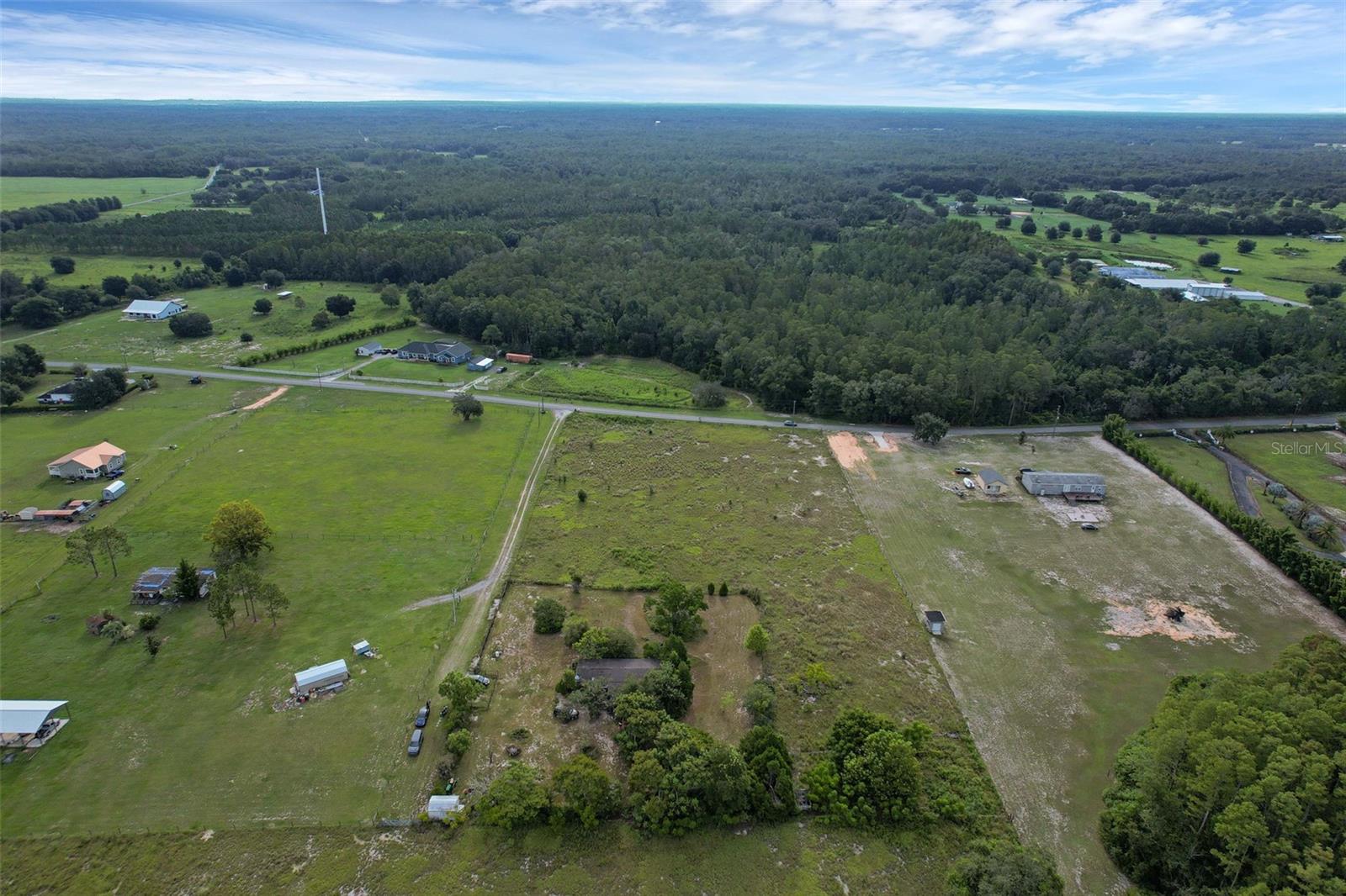 GROVELAND FARMS 21-23-24 - Residential
