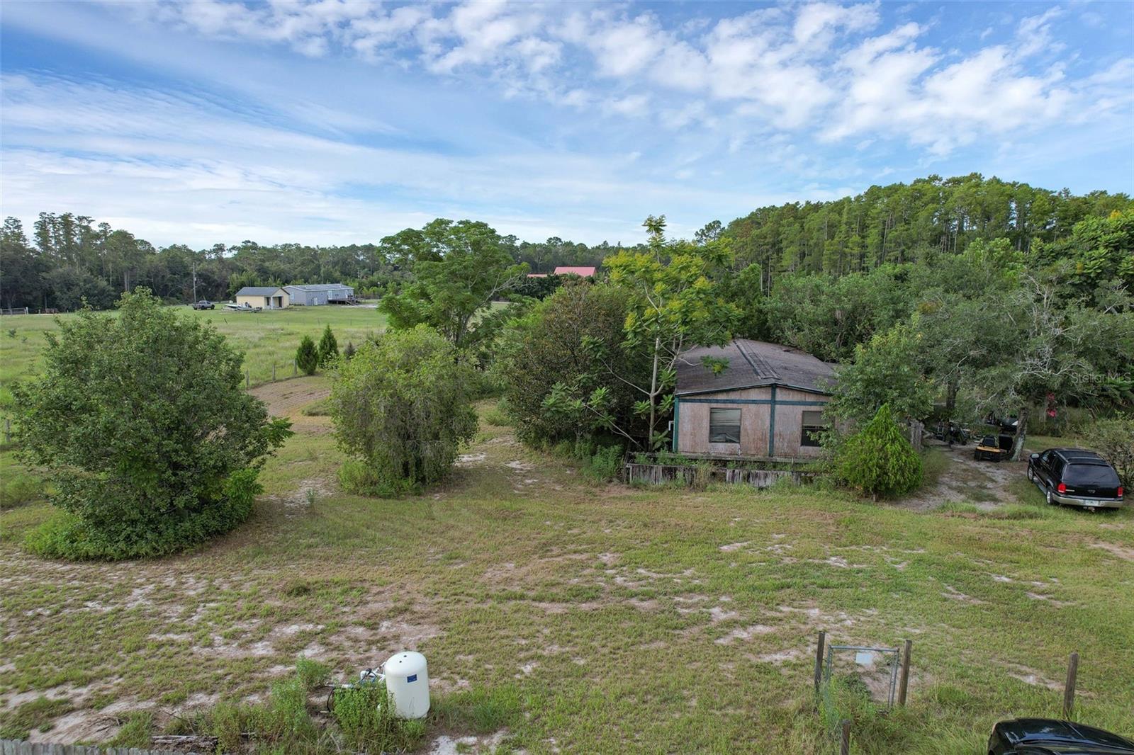 GROVELAND FARMS 21-23-24 - Residential