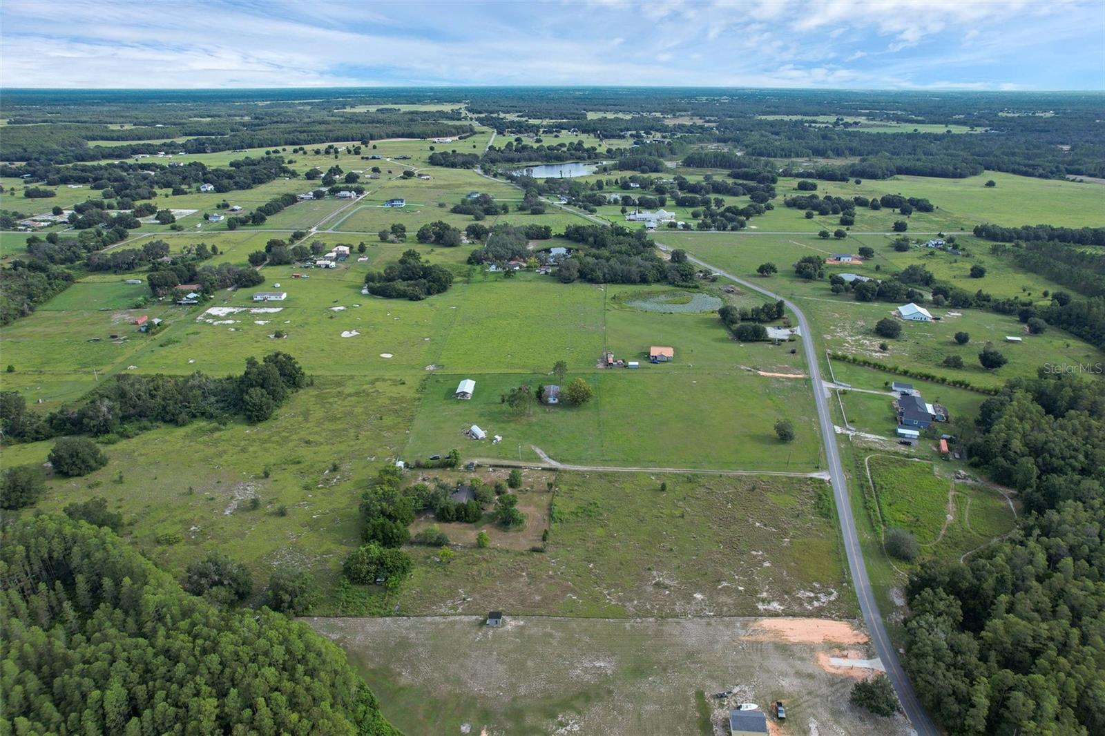 GROVELAND FARMS 21-23-24 - Residential