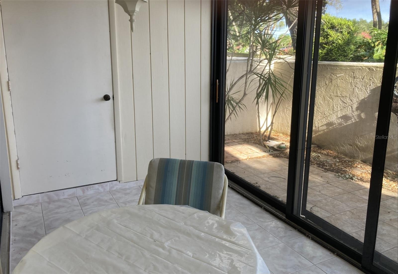 VALENCIA GARDEN - Residential