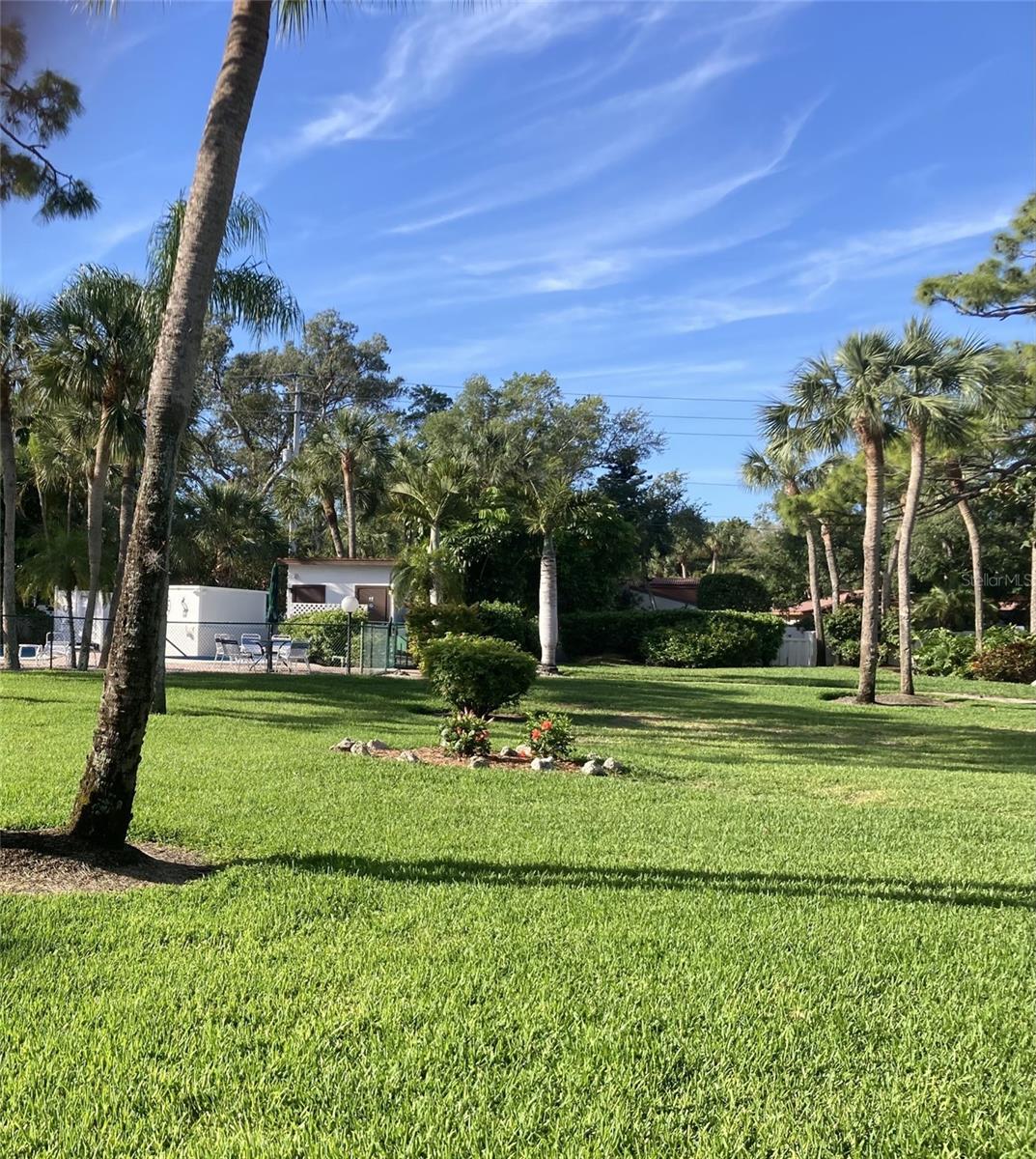 VALENCIA GARDEN - Residential