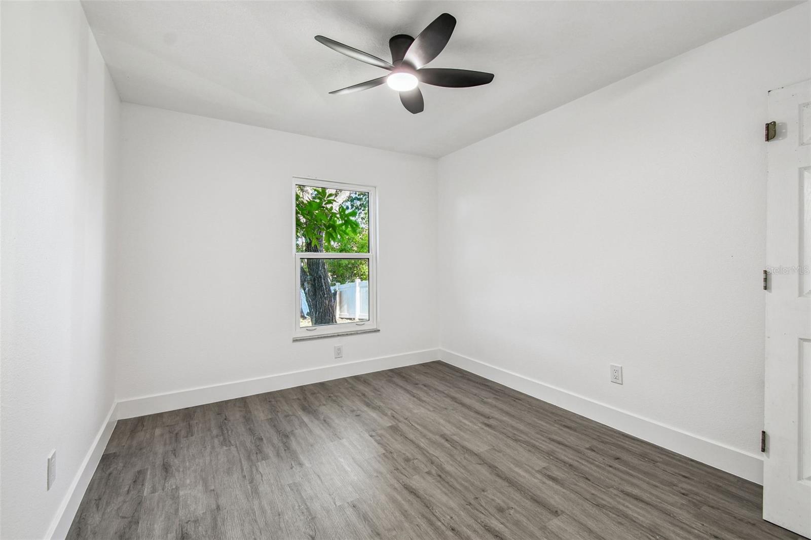 BAY PORT COLONY PH III UN 1 - Residential