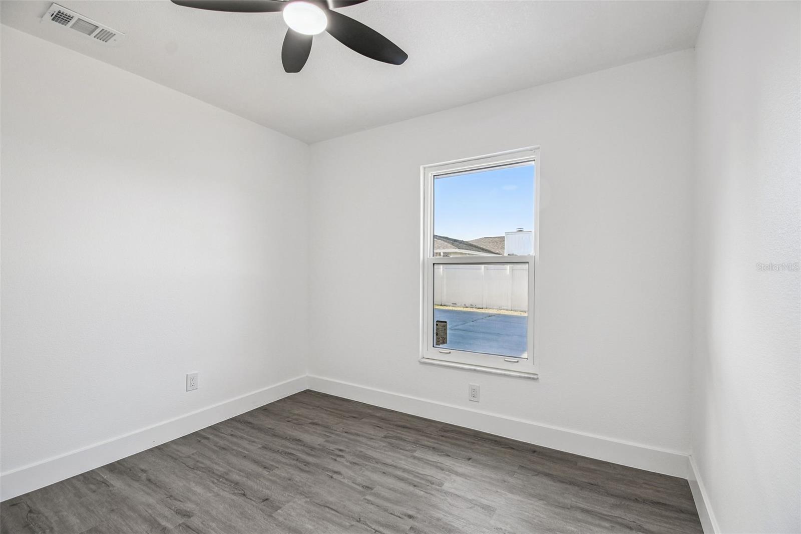 BAY PORT COLONY PH III UN 1 - Residential