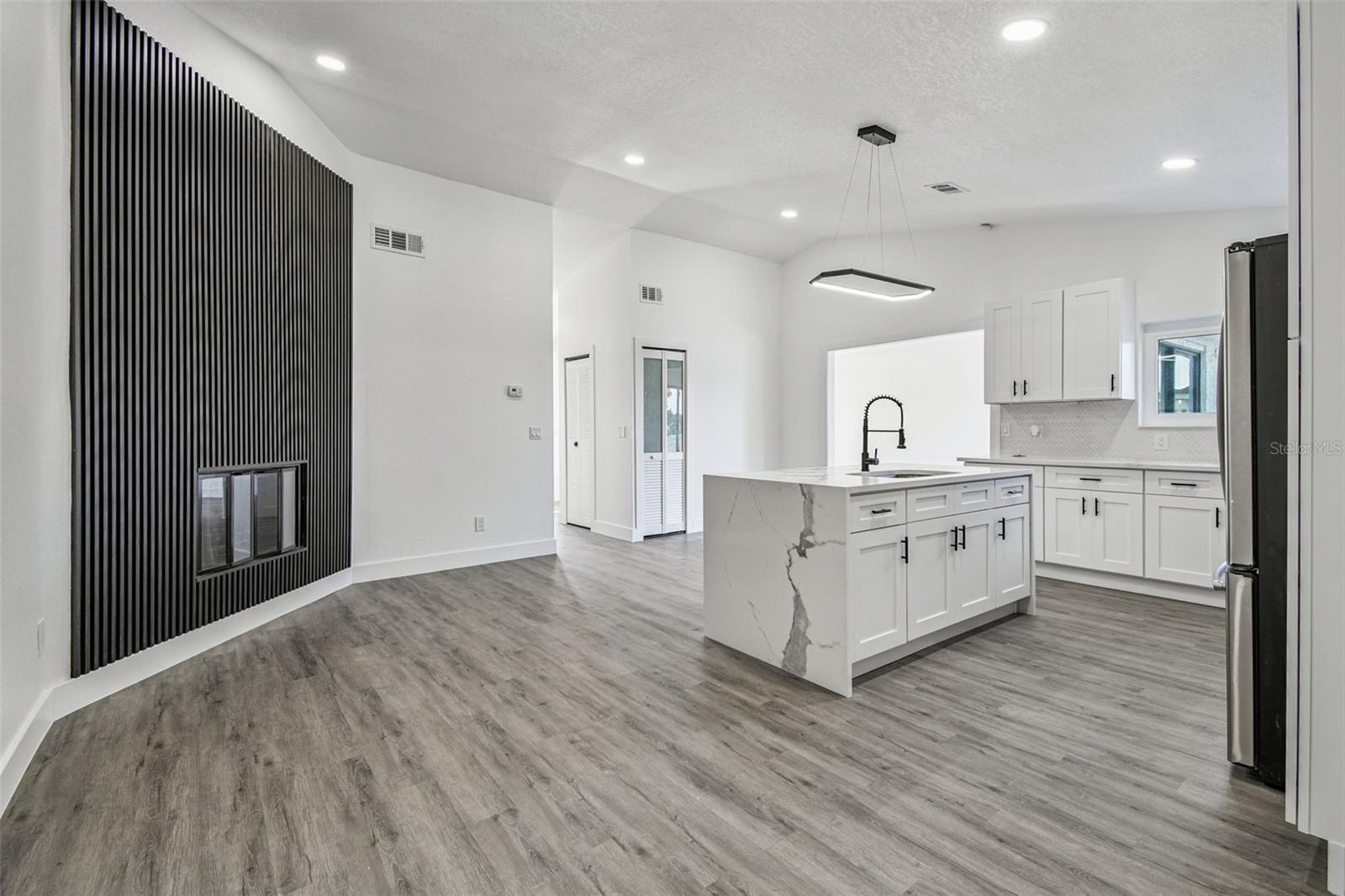 BAY PORT COLONY PH III UN 1 - Residential