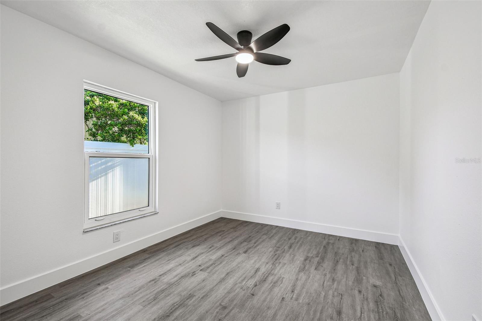 BAY PORT COLONY PH III UN 1 - Residential