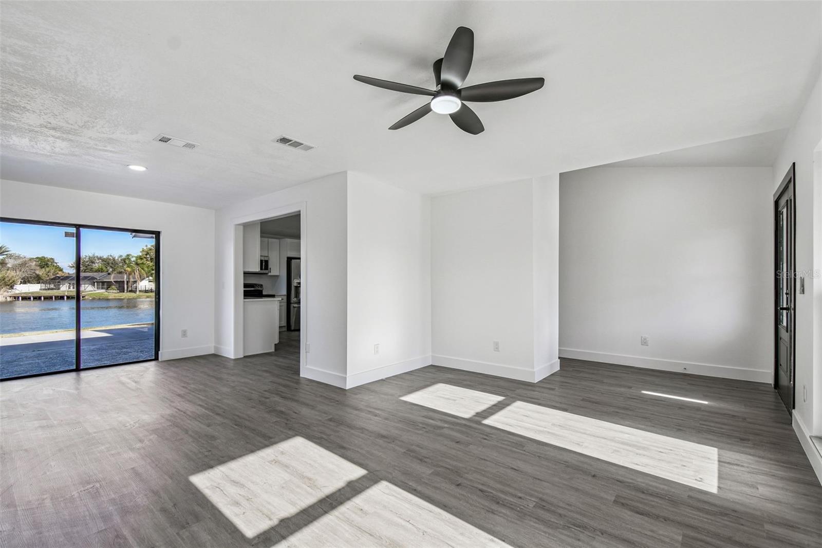 BAY PORT COLONY PH III UN 1 - Residential