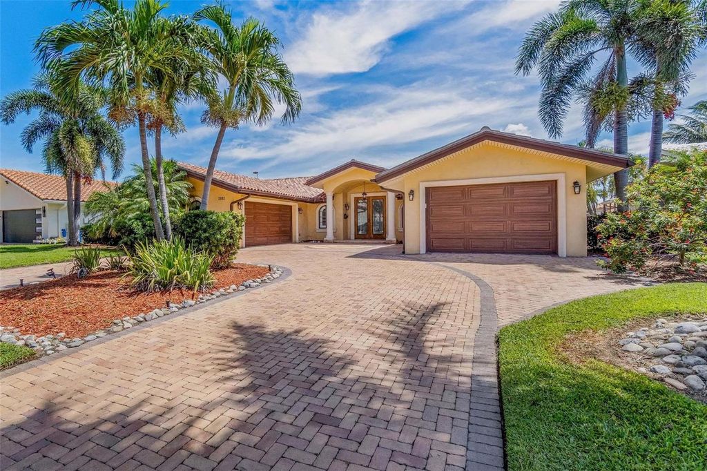 Photo of 1931 Kentucky Avenue NE, St Petersburg, FL 33703 (MLS # TB8391483)