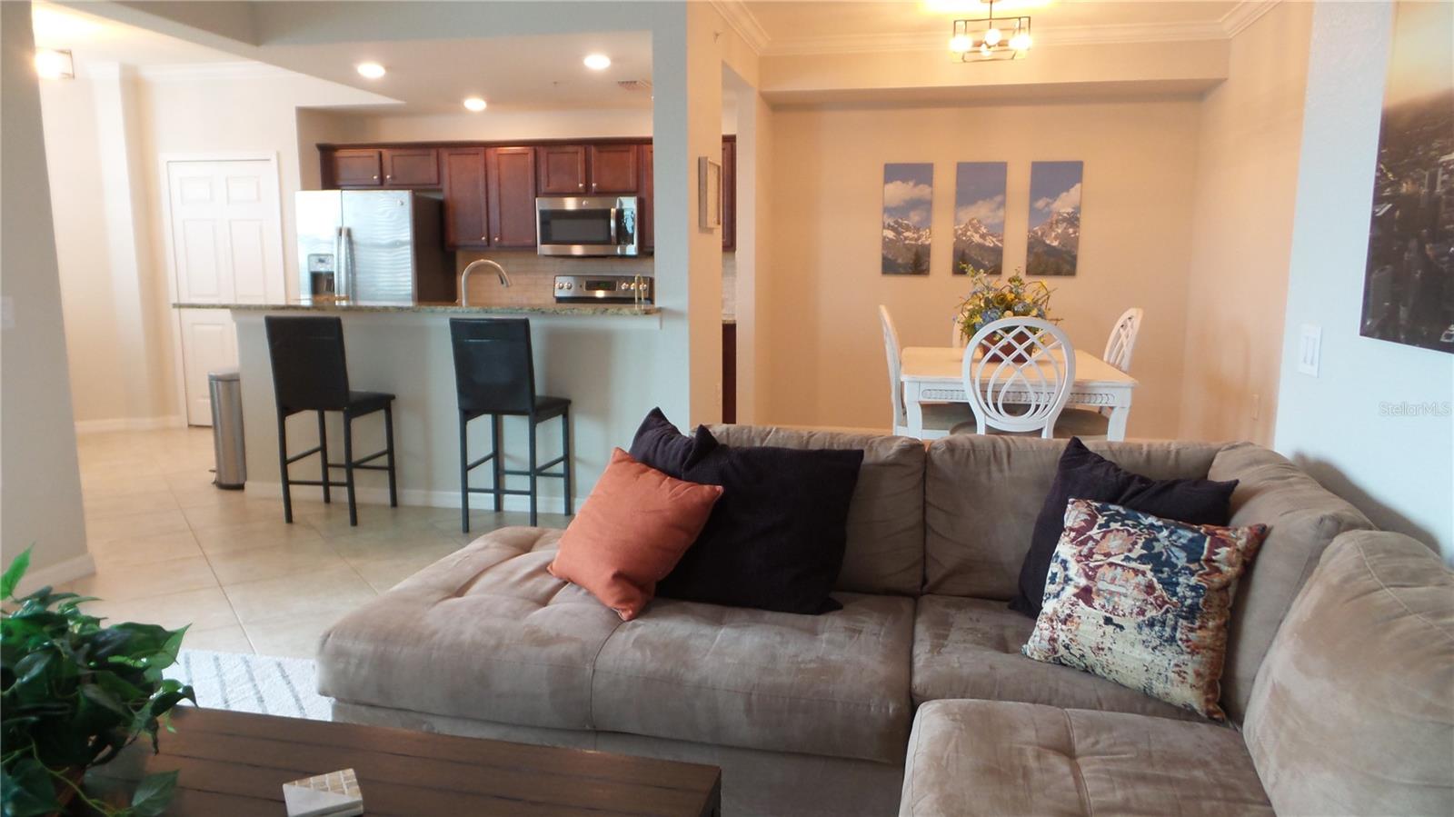 LAKEWOOD NATIONAL - Residential