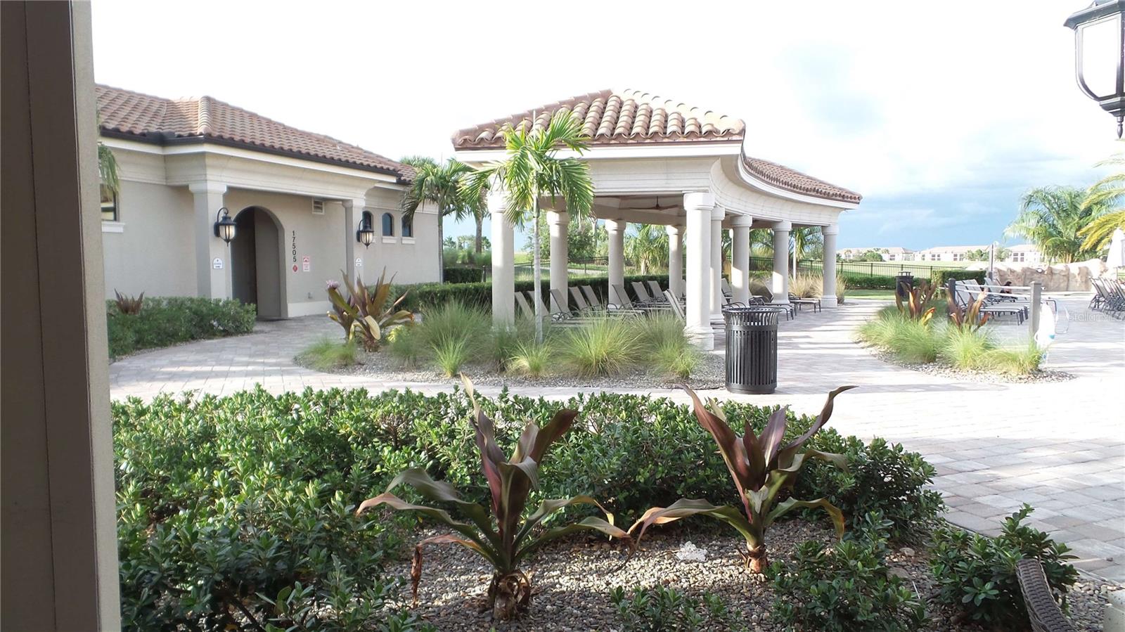 LAKEWOOD NATIONAL - Residential