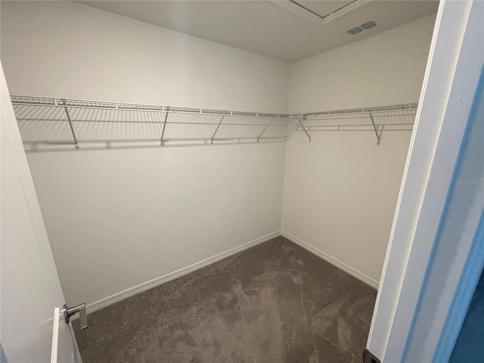 TOWNES/VERIDIAN    XX-XX-XX-XXXX-XXXXX-XXXX - Residential Lease