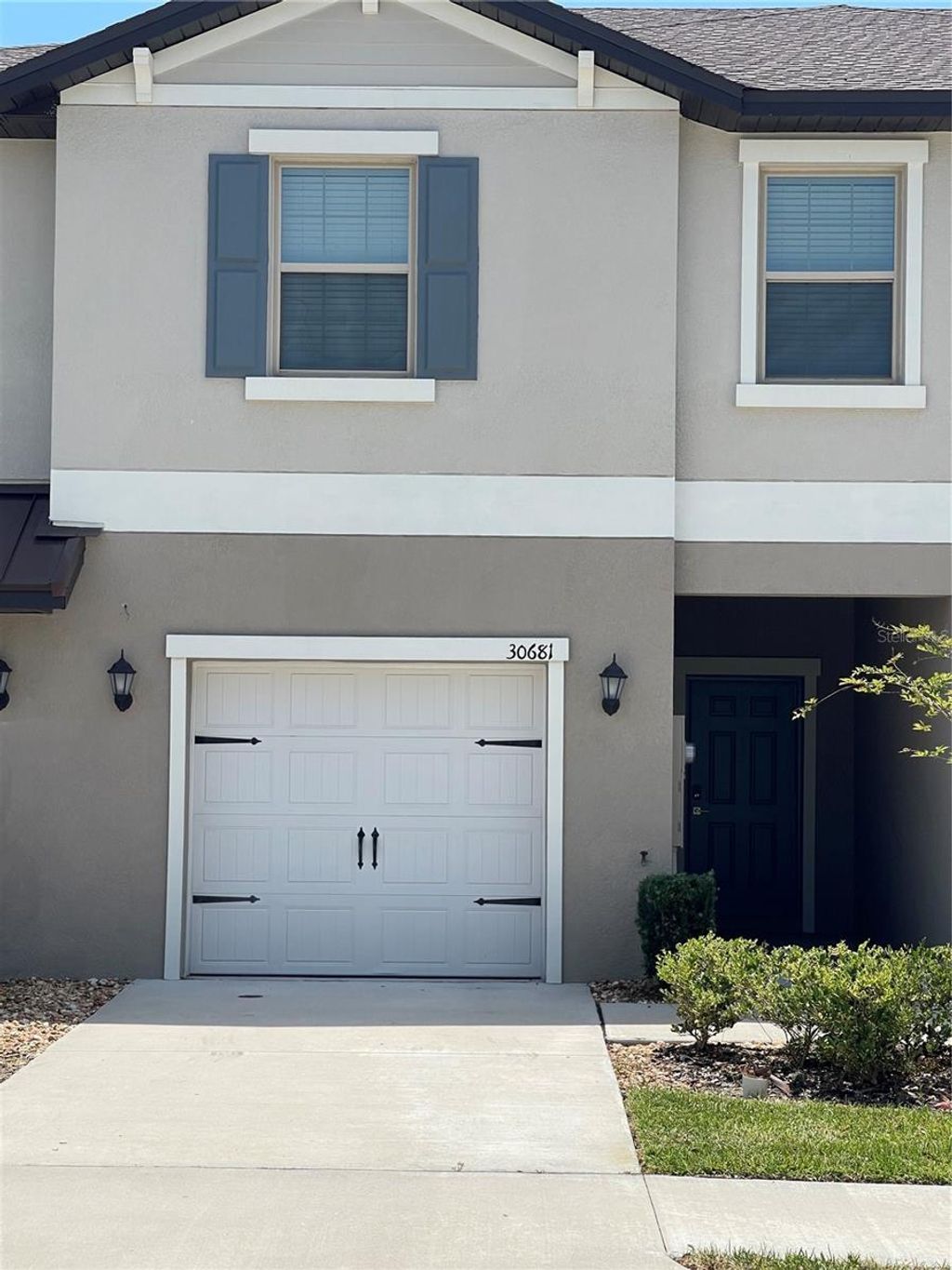 Photo of 30681 Veridian Way, Wesley Chapel, FL 33543 (MLS # TB8454501)