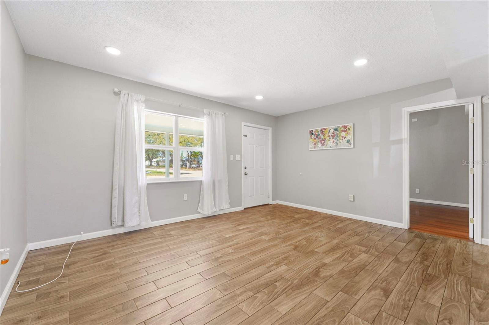 FLORAL GARDENS - Residential