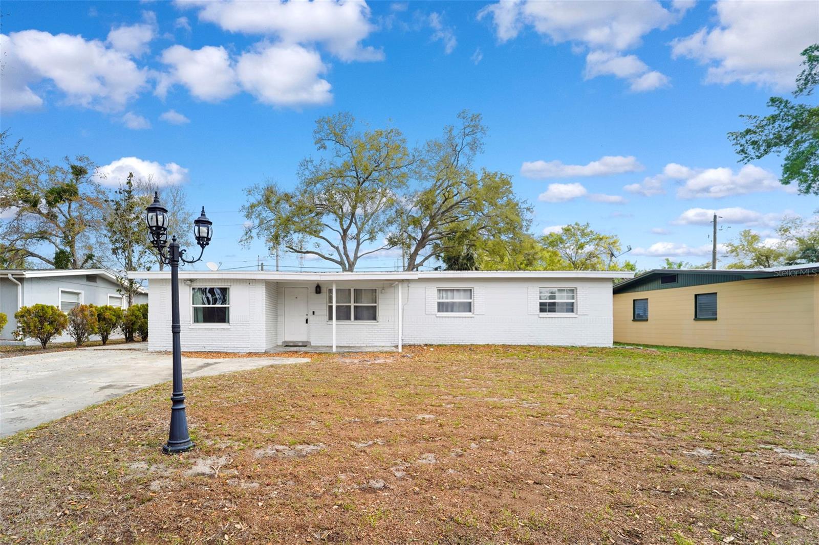 FLORAL GARDENS - Residential