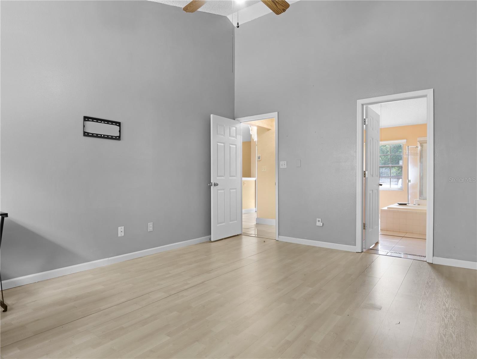 HILLS OF LAKE MARY PH 1 - Residential