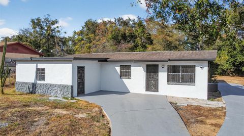 Photo of 101 W Celeste Street, Apopka, FL 32703 (MLS # TB8468563)