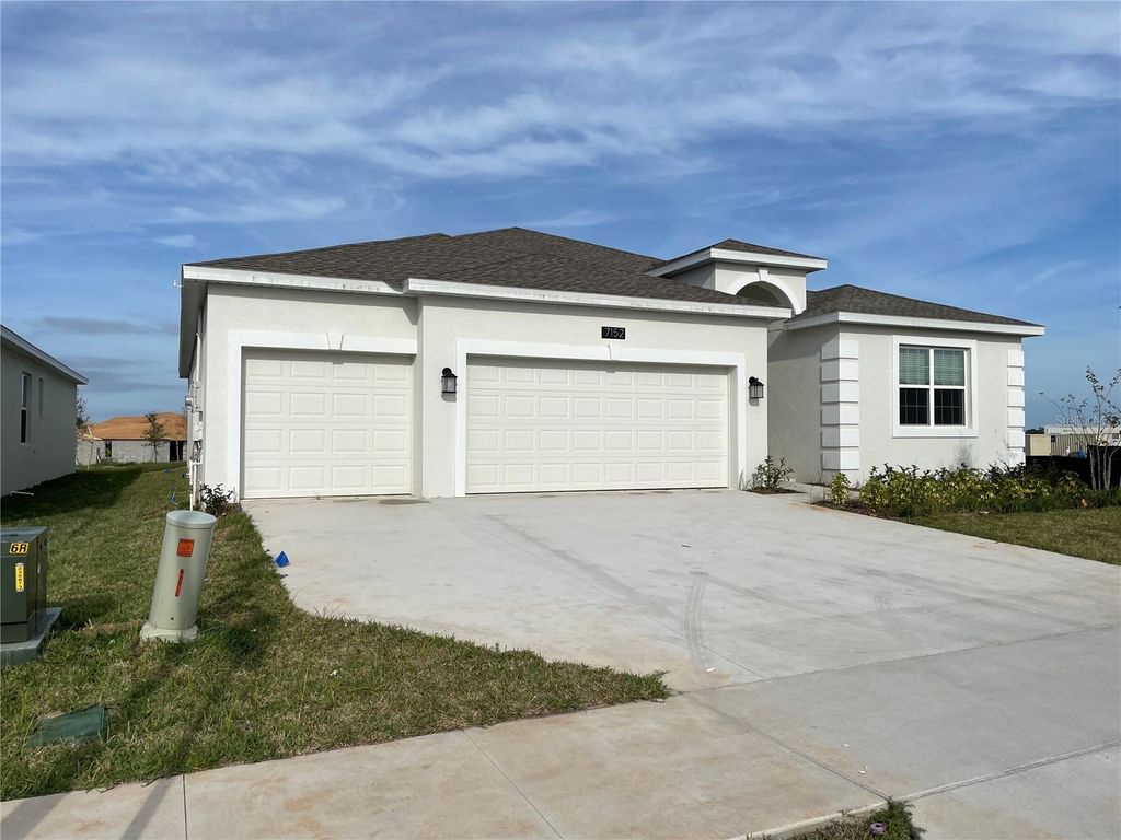 Photo of 7152 Dilly Lake Avenue, Groveland, FL 34736 (MLS # O6404740)