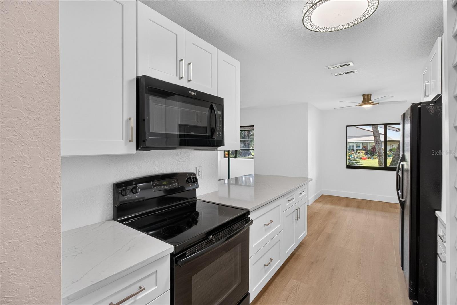 1234 11TH CIRCLE SE 19
