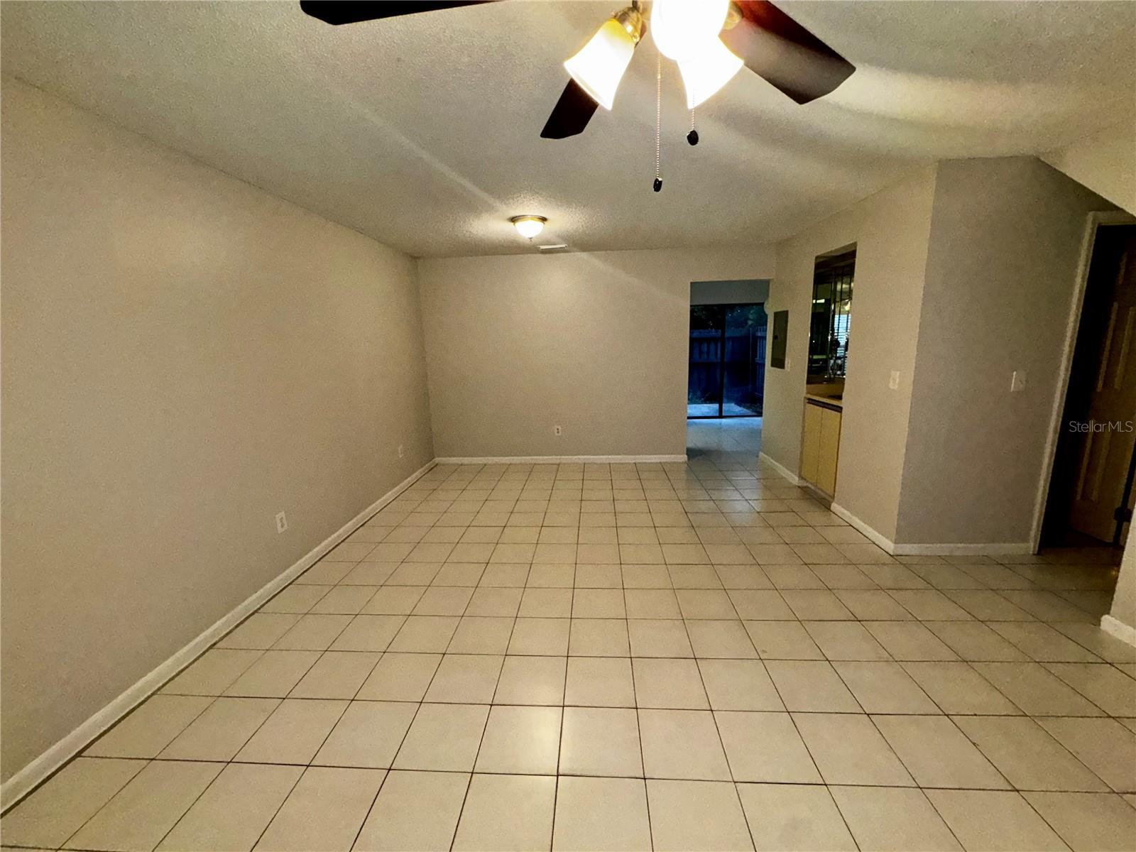 HIDDEN OAKS CONDO PH 01 - Residential Lease