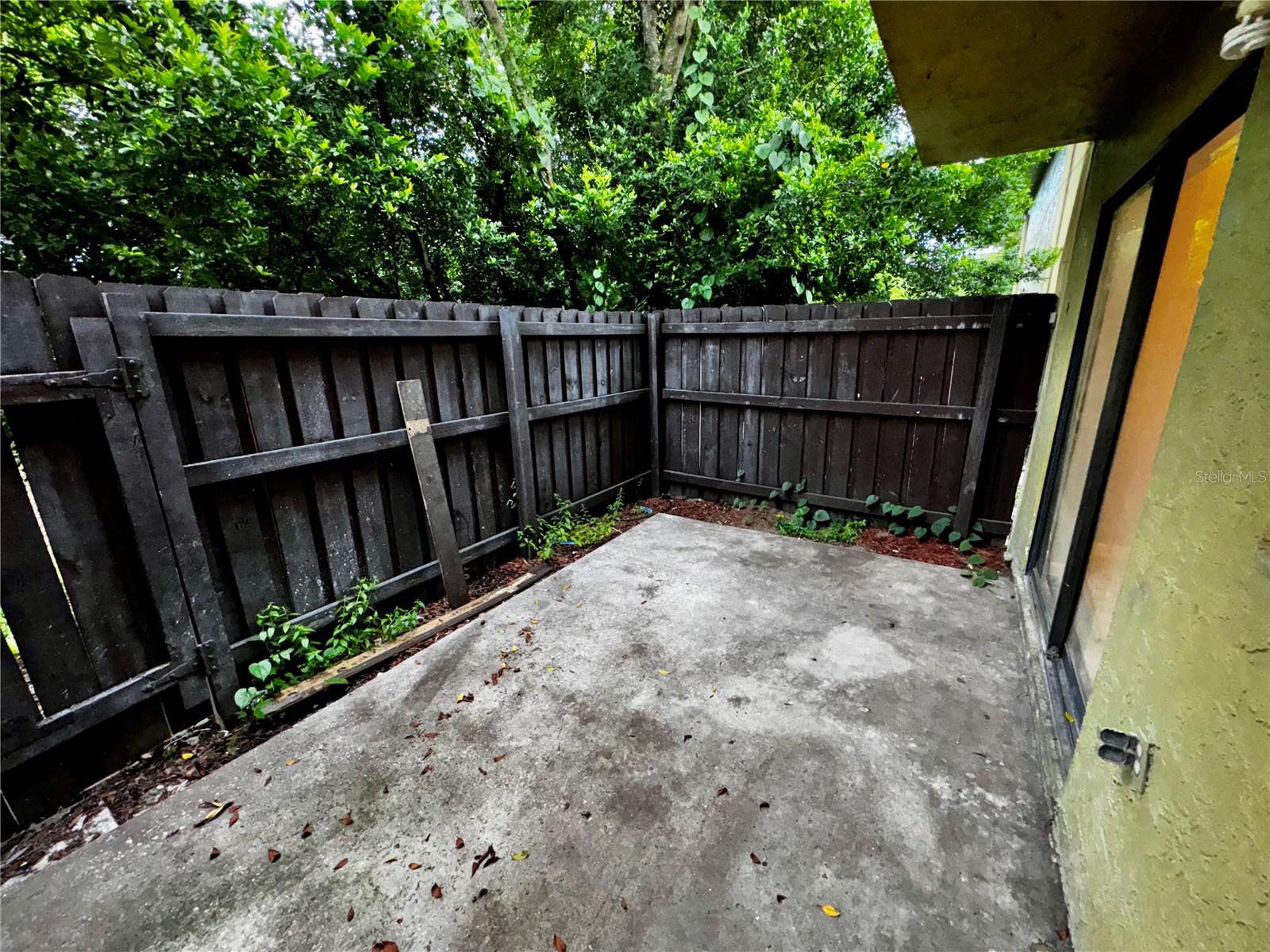 HIDDEN OAKS CONDO PH 01 - Residential Lease