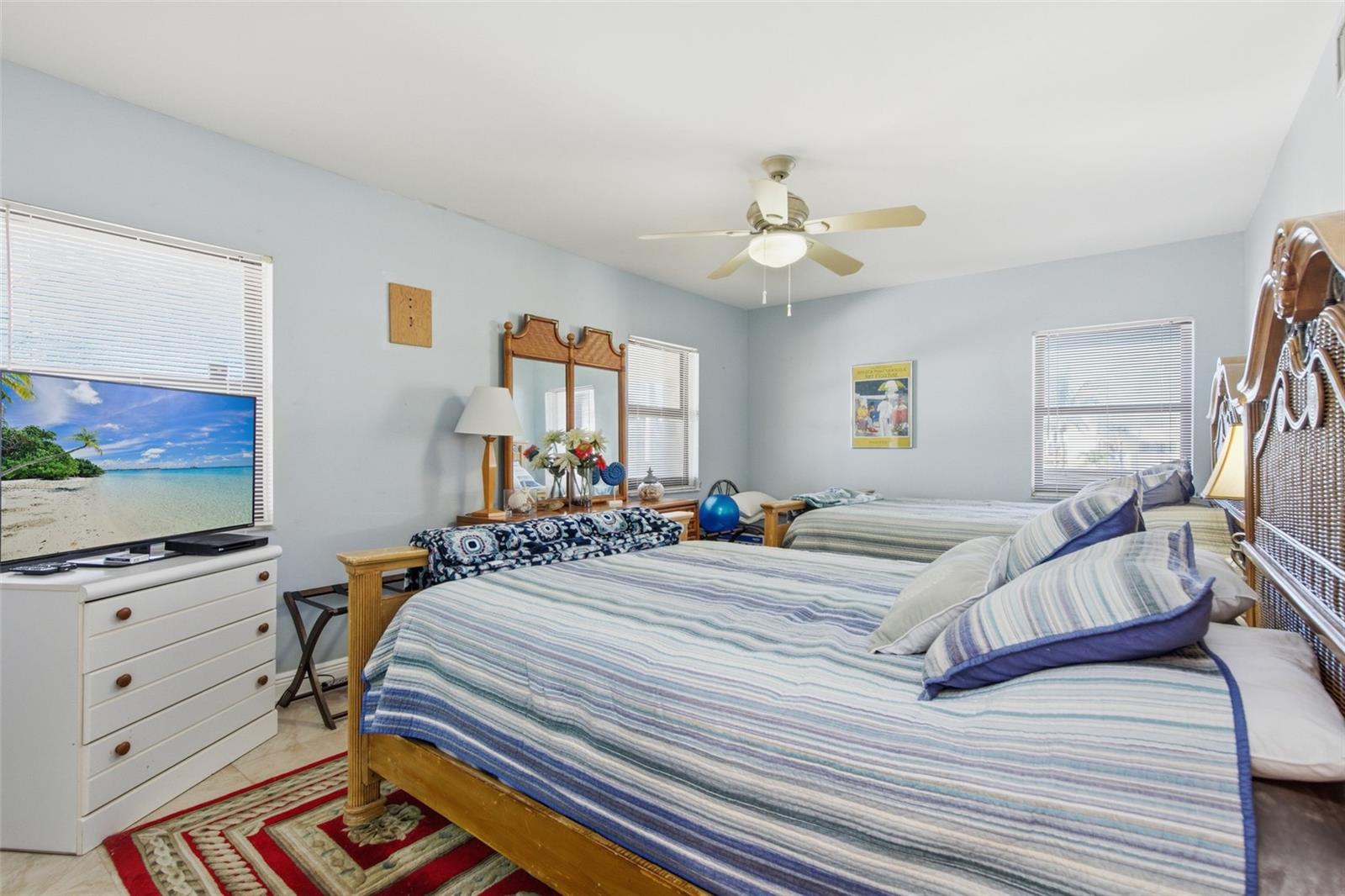 MARINA SOUTH SHORE CONDO - Residential