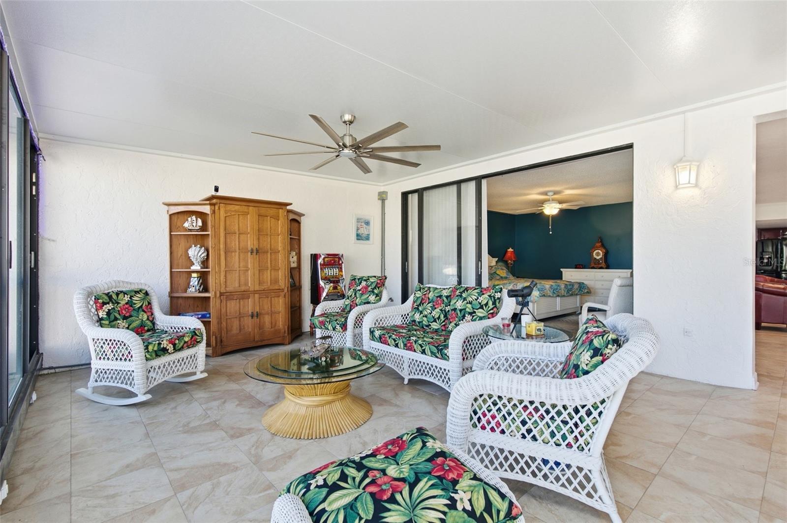 MARINA SOUTH SHORE CONDO - Residential