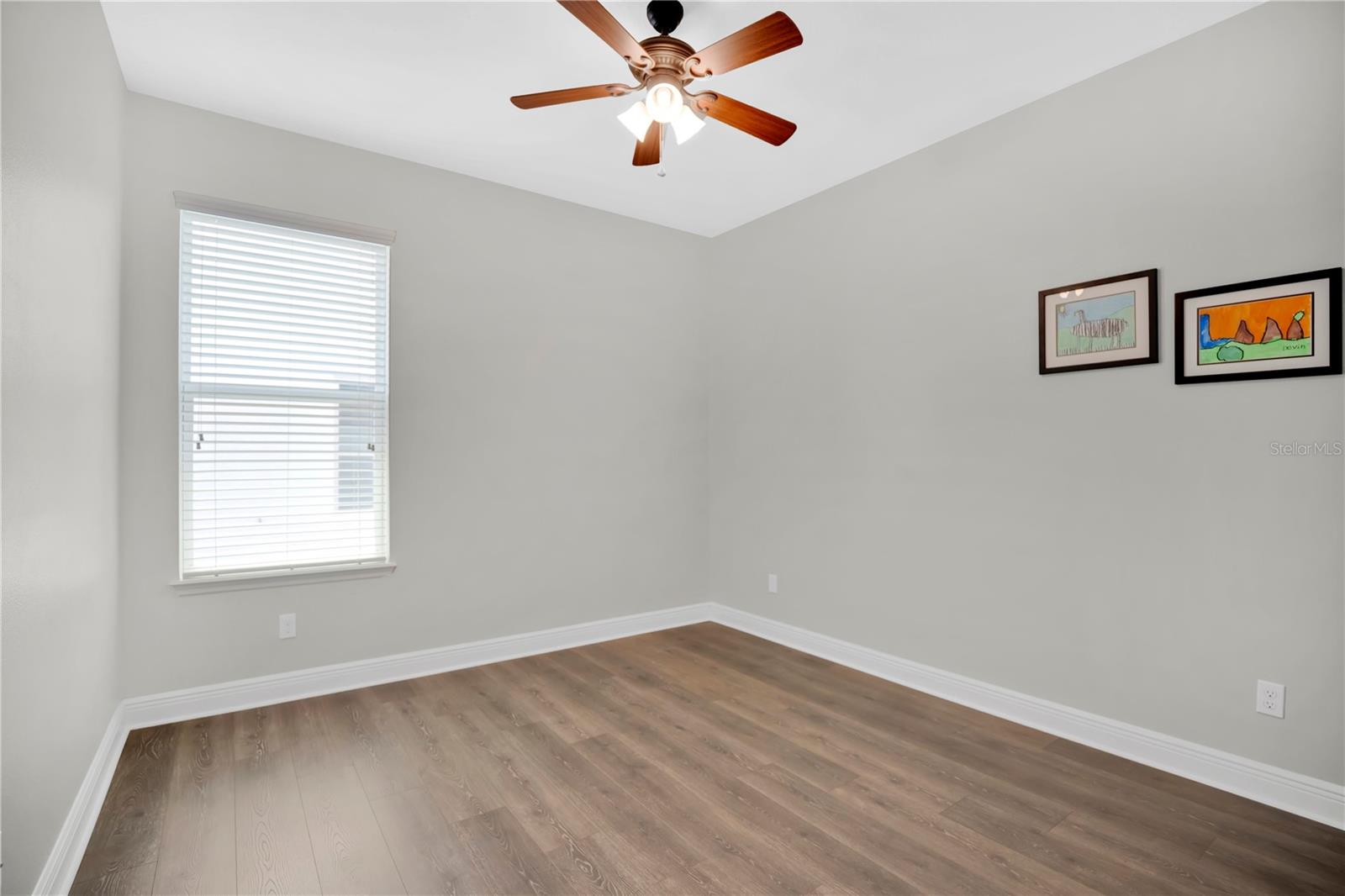 JOHNS LAKE POINTE - Residential