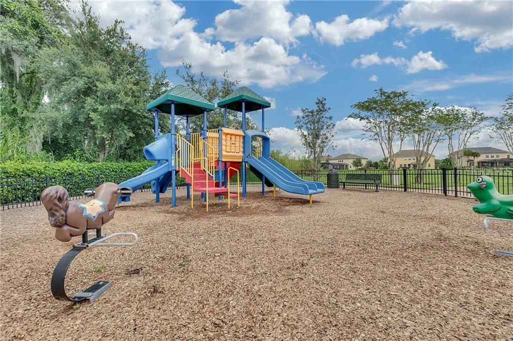 JOHNS LAKE POINTE - Residential