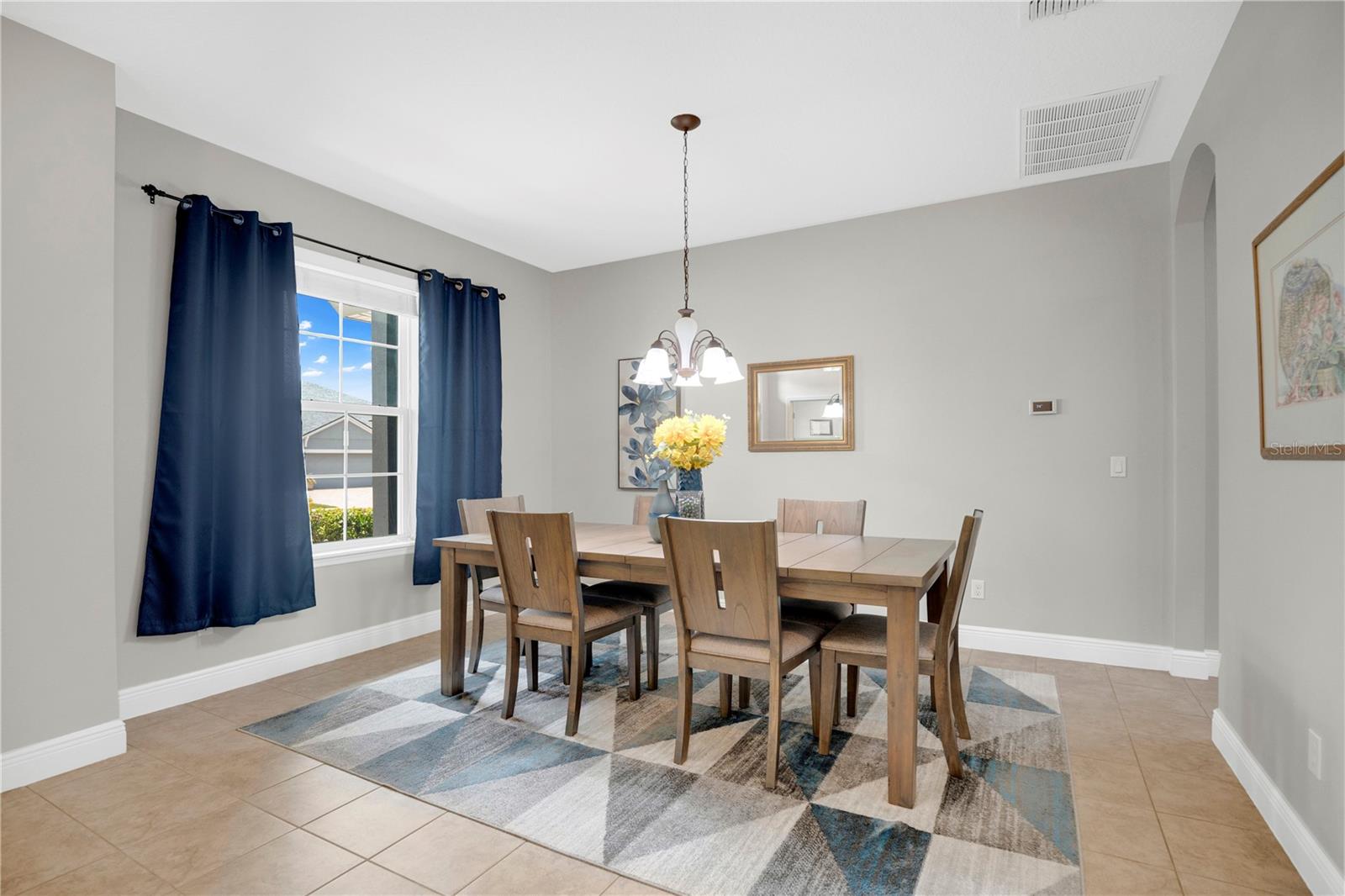 JOHNS LAKE POINTE - Residential