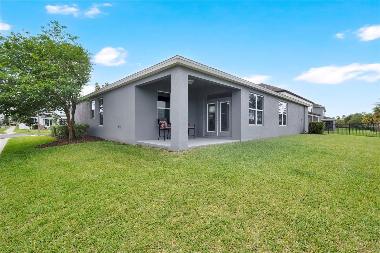 JOHNS LAKE POINTE - Residential