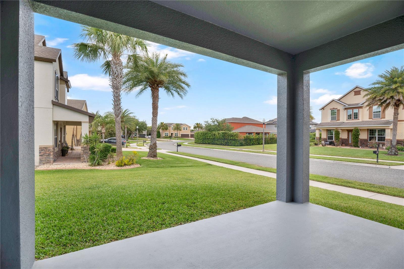 JOHNS LAKE POINTE - Residential