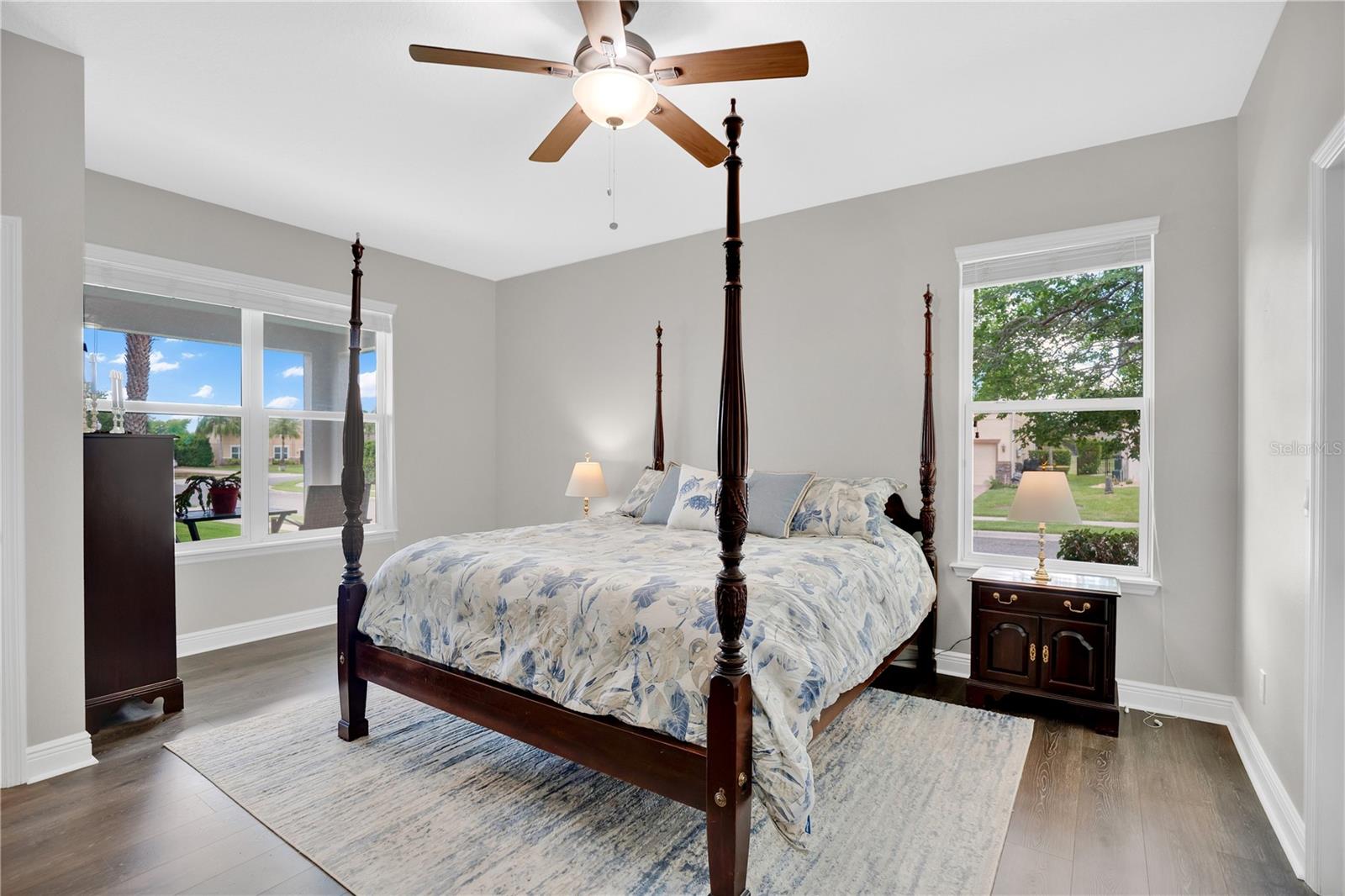 JOHNS LAKE POINTE - Residential