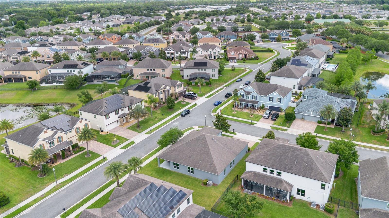 JOHNS LAKE POINTE - Residential